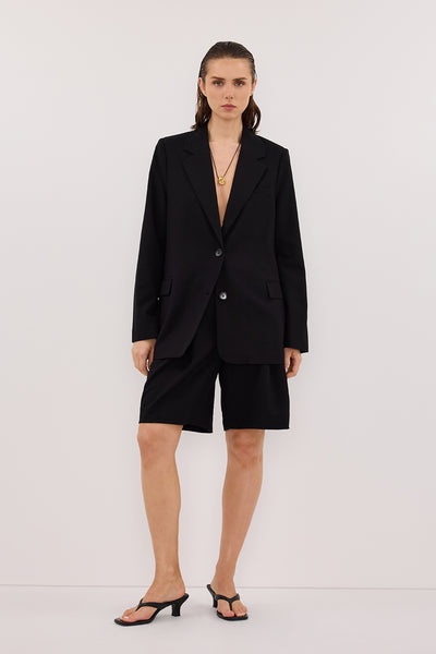 LIZA BLACK TAILORED BERMUDA SHORT – DISSH