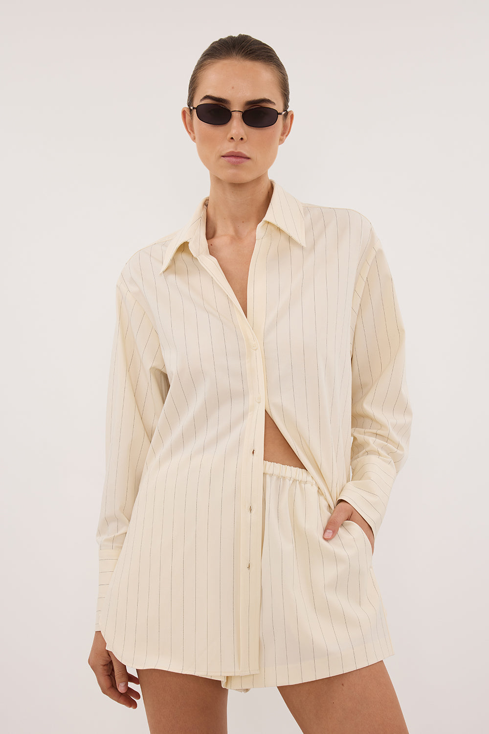SIAN CREAM PINSTRIPE ELASTIC SHORT