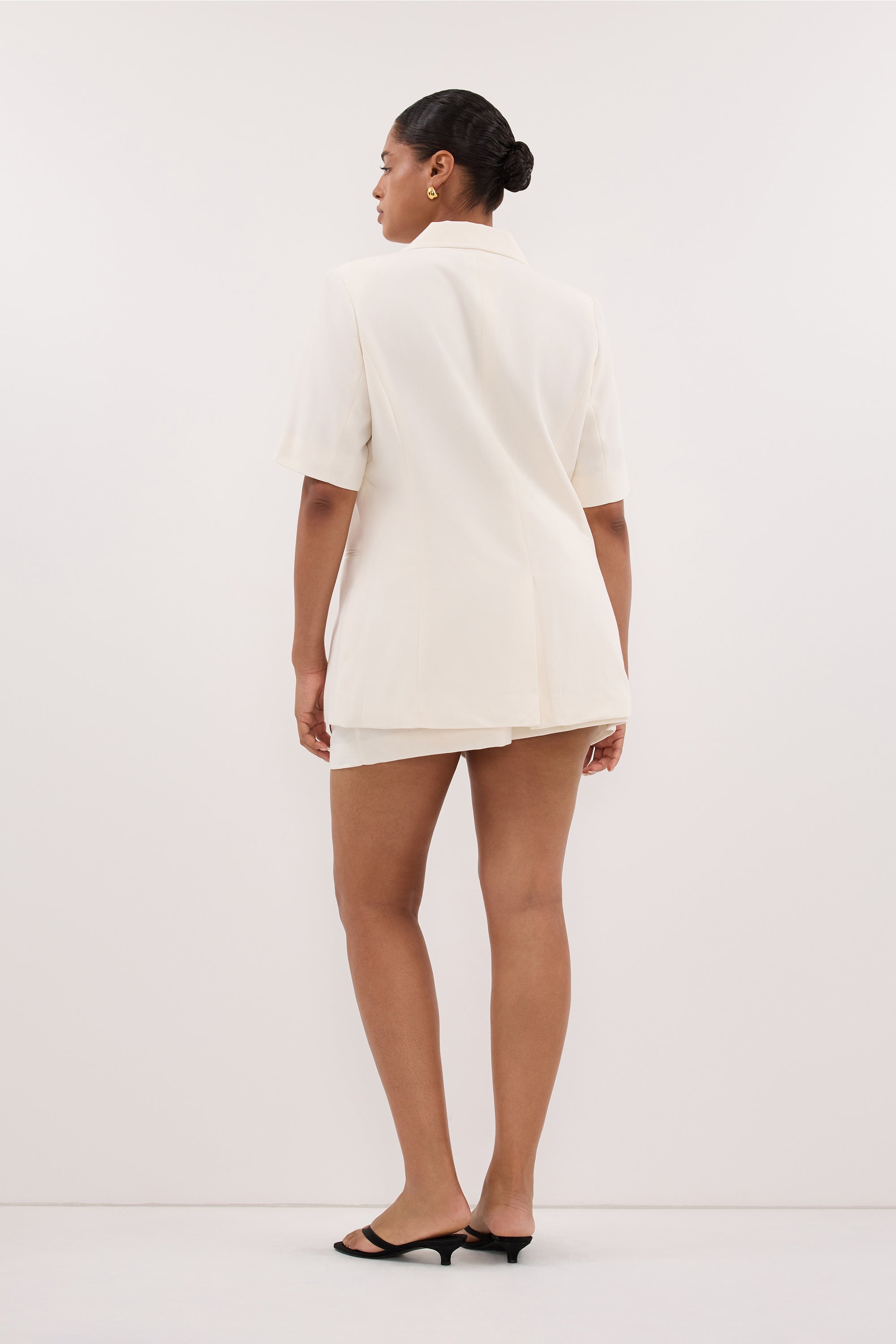 JORDY CREAM TAILORED SHORT