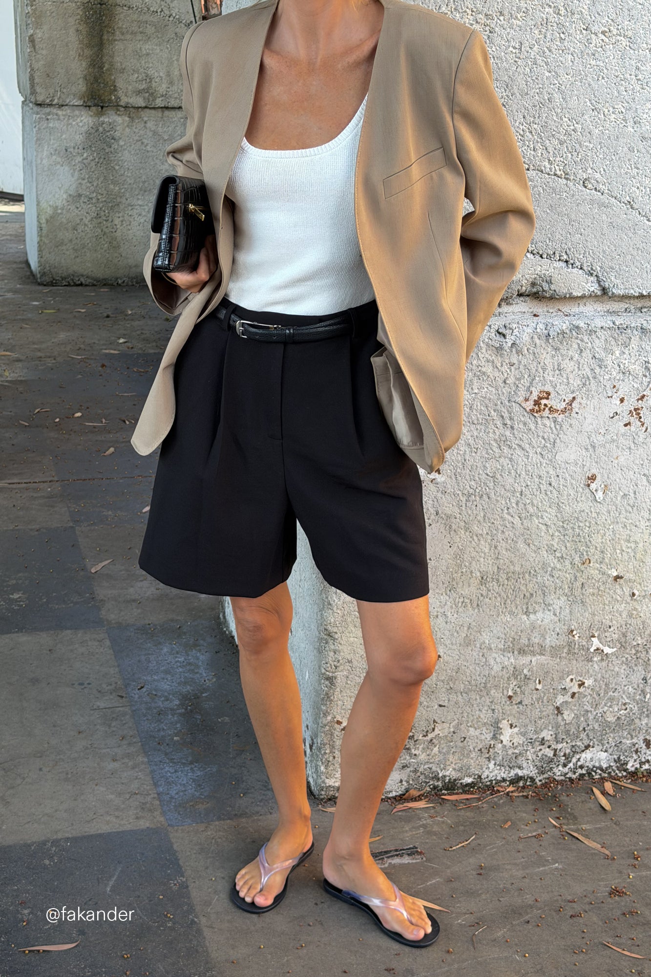 SOLENE BLACK BERMUDA SHORT
