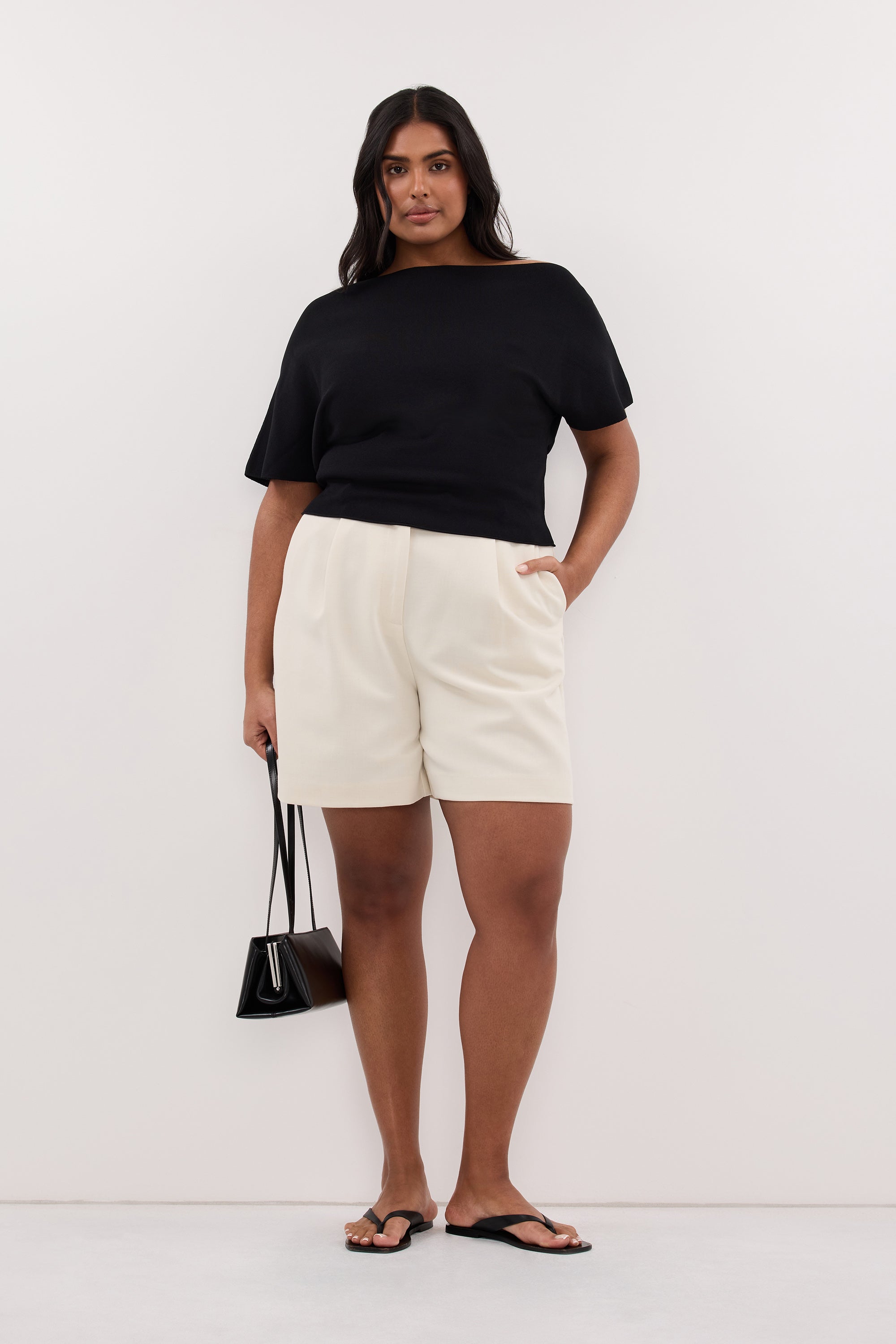 SOLENE CREAM BERMUDA SHORT