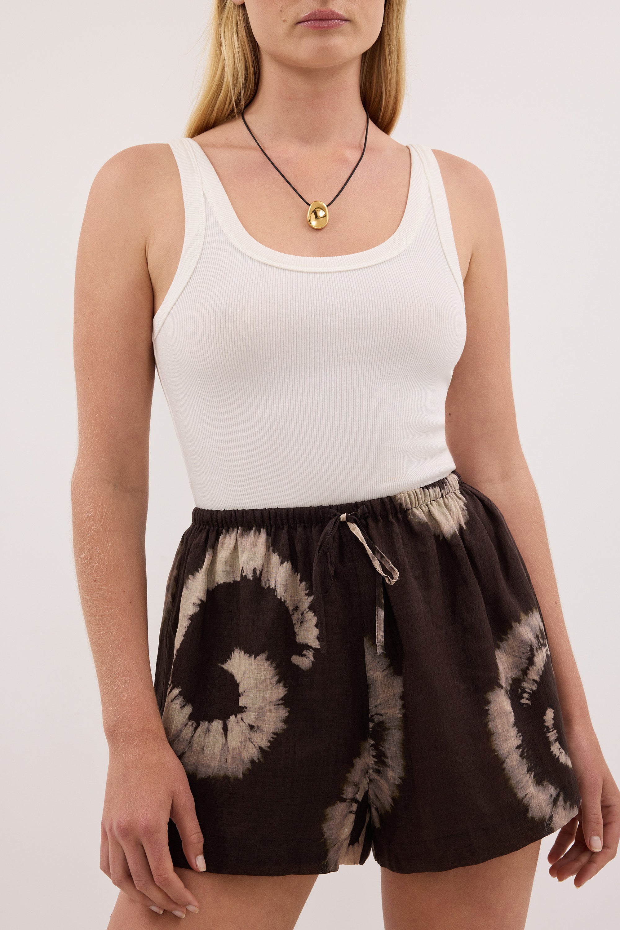 AURA DARK CHOC TIE DYE RAMIE SHORT