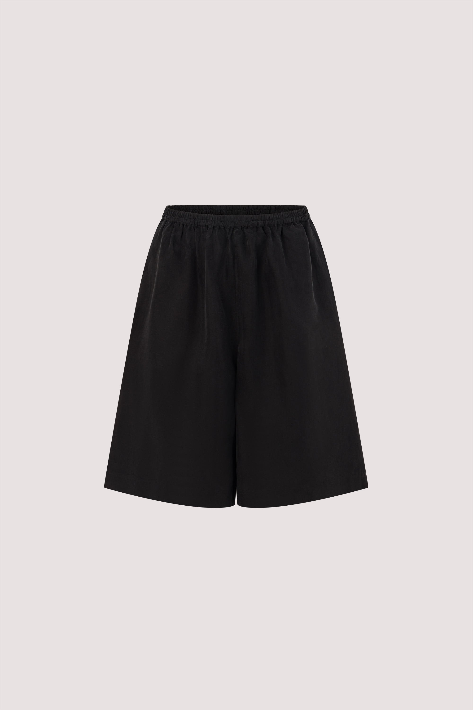 ALICE BLACK CUPRO BERMUDA SHORT