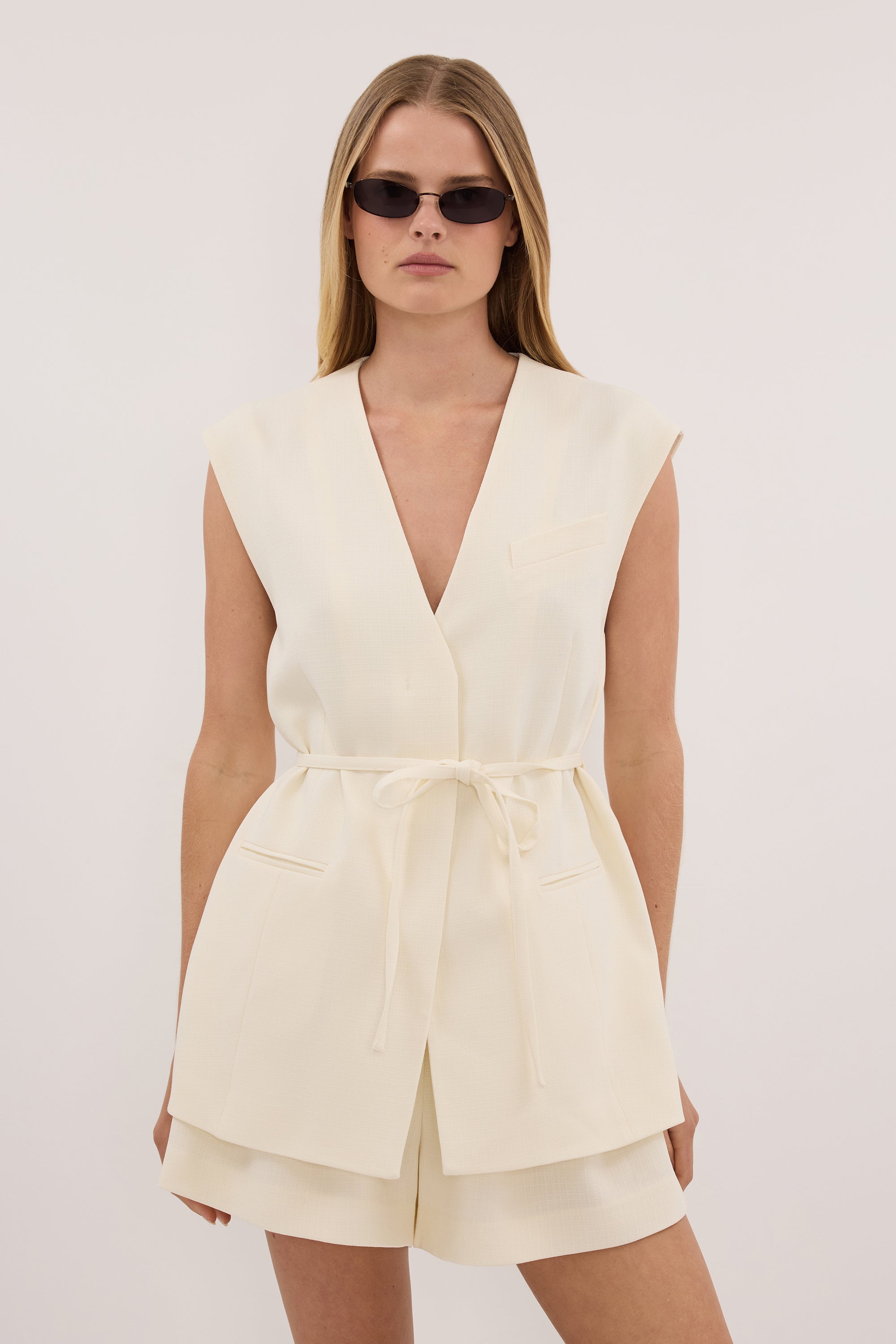 EMORY CREAM TAILORED SHORT