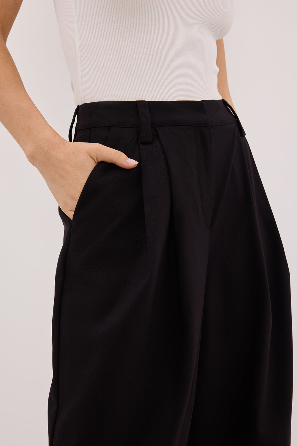 EDEN BLACK TAILORED PANT