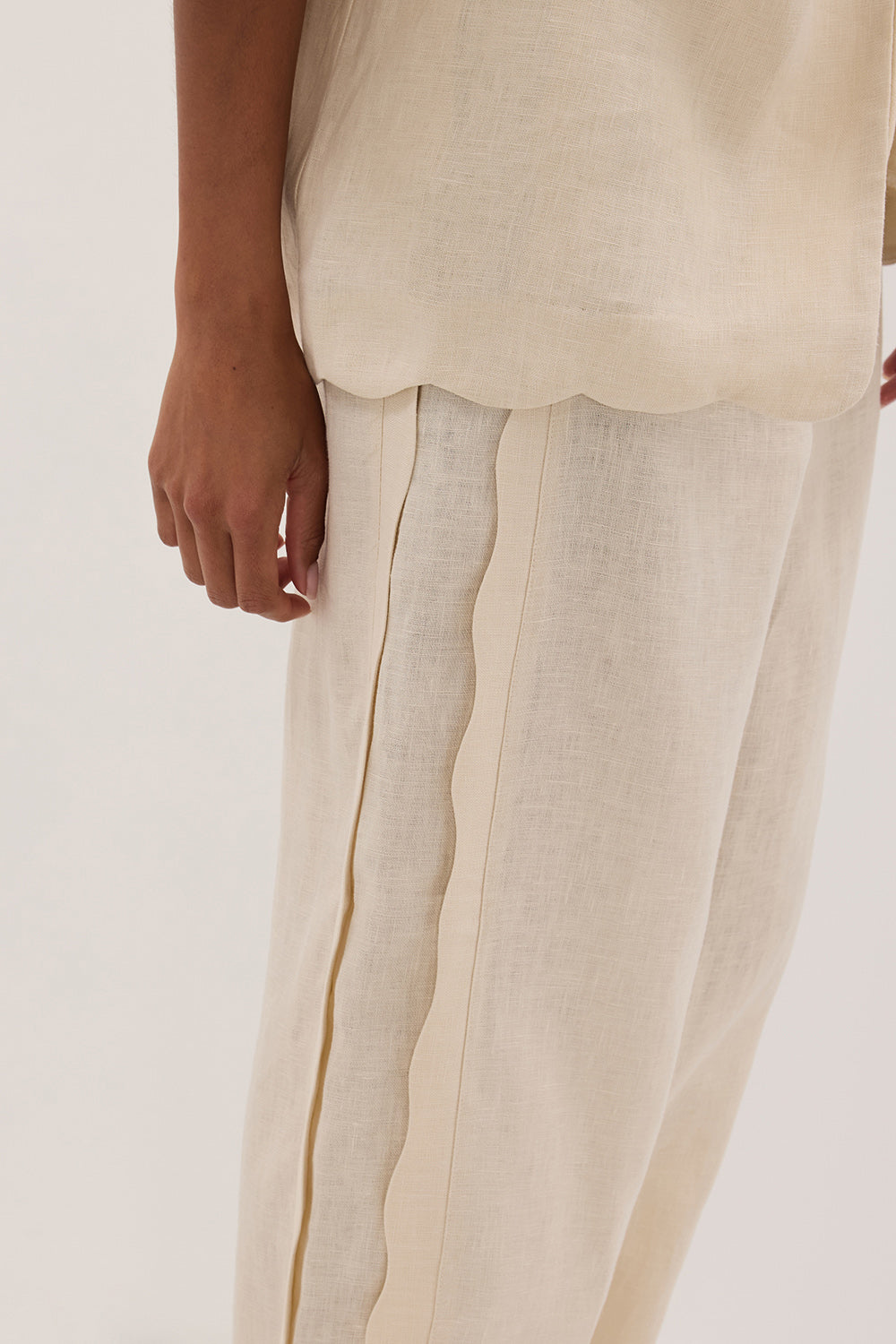 LELA SANDSTONE LINEN PANT