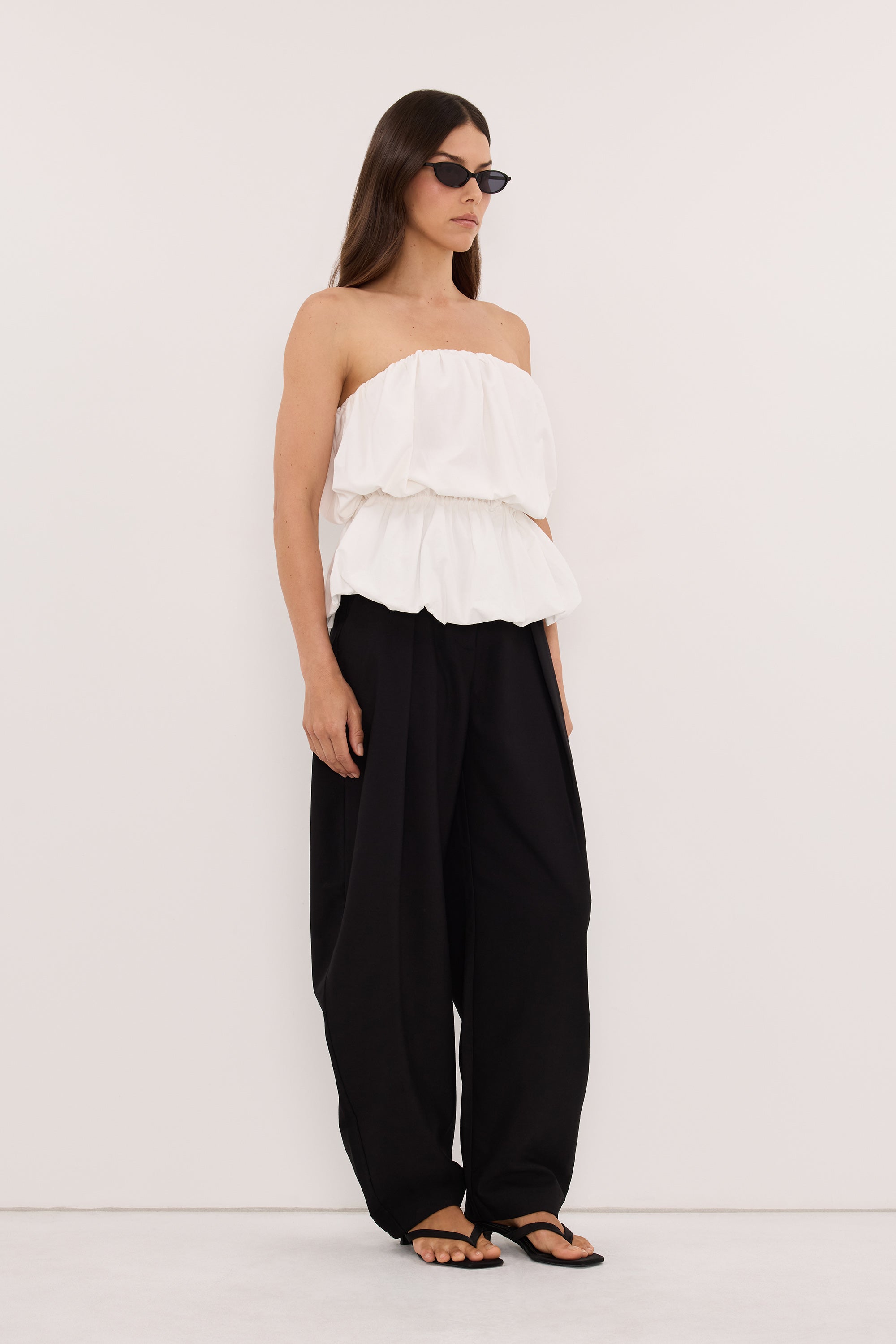 ROMY BLACK BARREL LEG TAILORED PANT