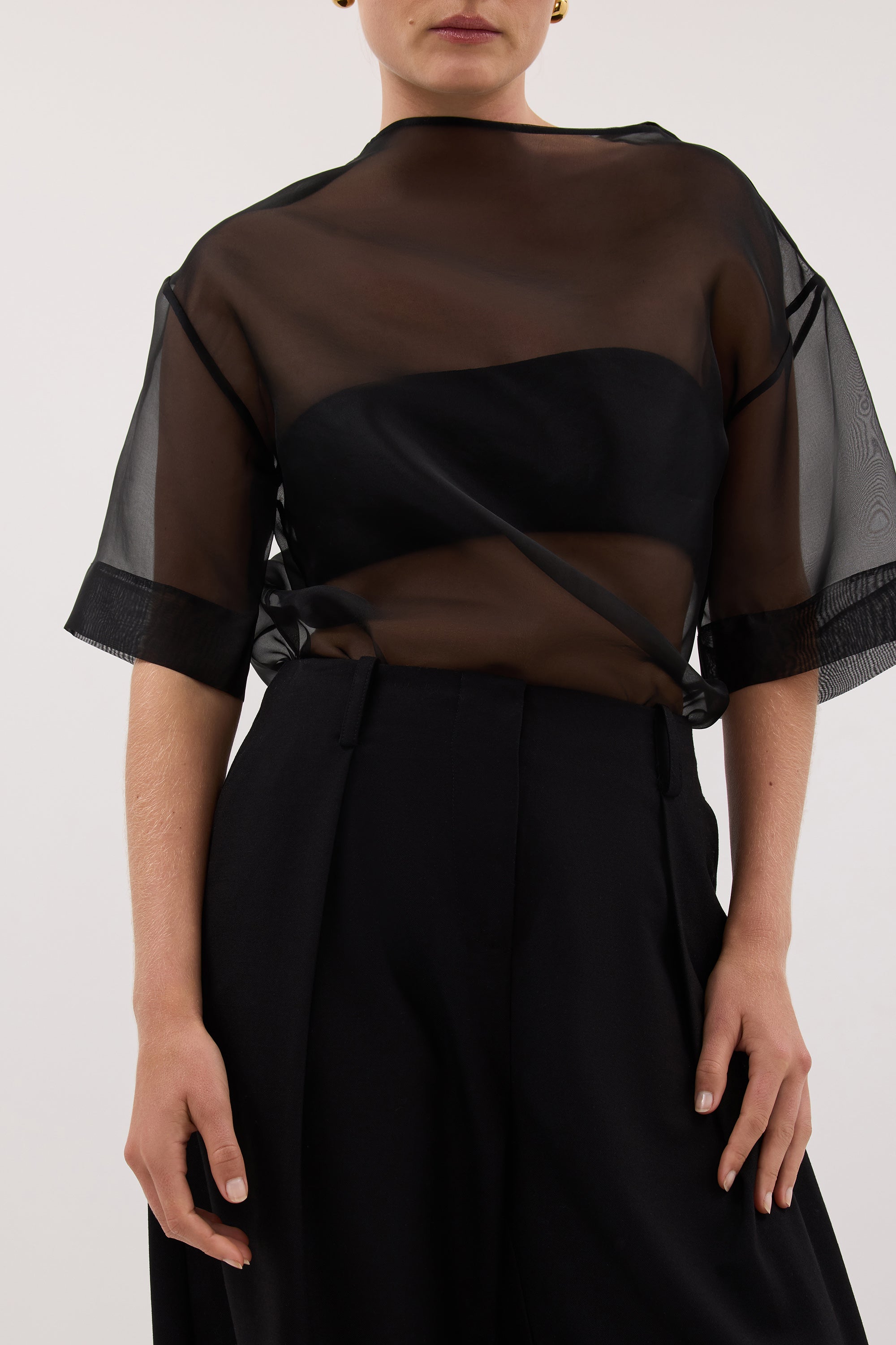 ROMY BLACK BARREL LEG TAILORED PANT