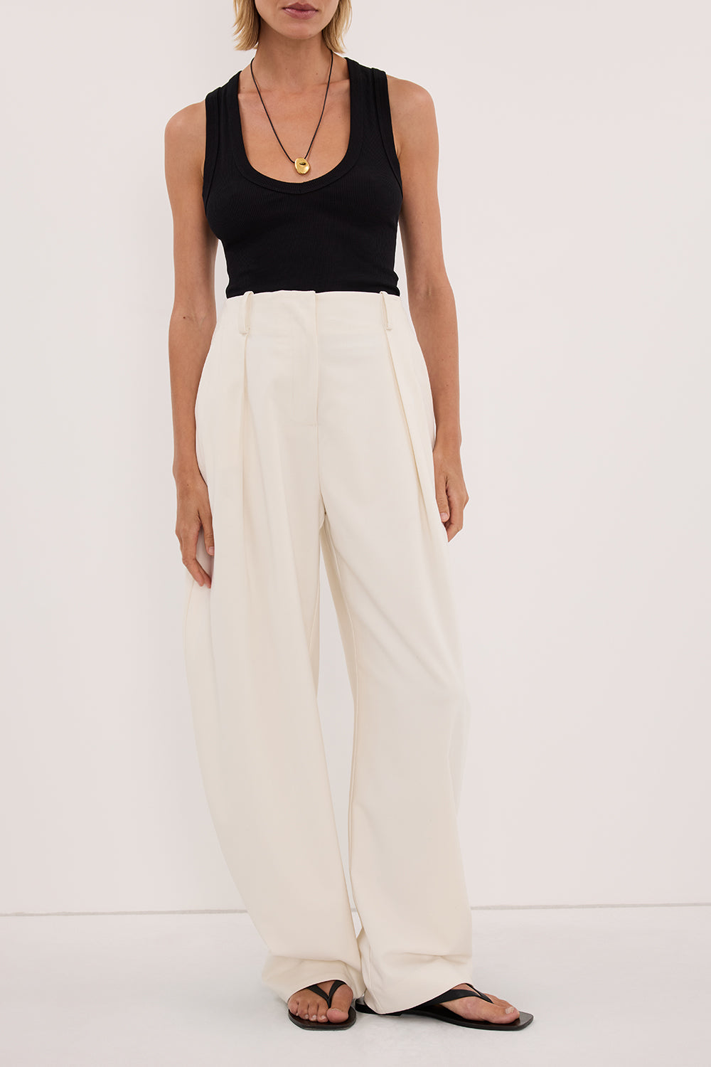 ROMY CREAM BARREL LEG TAILORED PANT