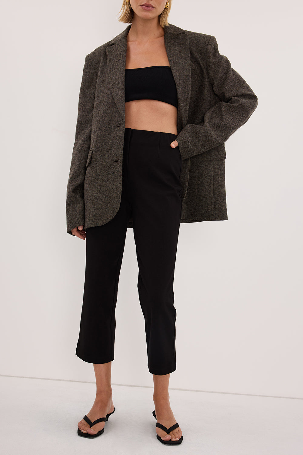 DEMI BLACK 7/8 CAPRI PANT