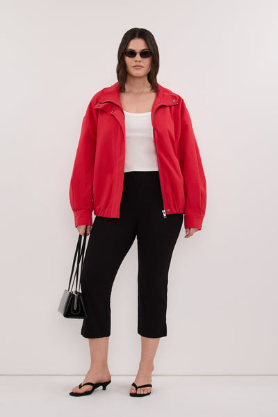 Jasmine wearing DEMI BLACK 7/8 CAPRI PANT
