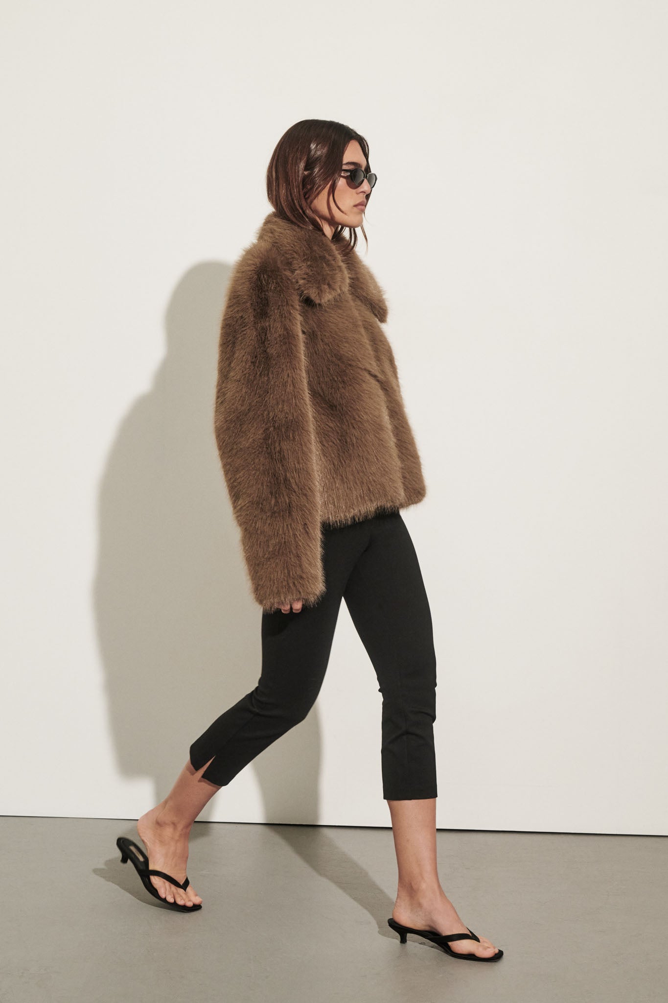 DEMI BLACK 7/8 CAPRI PANT