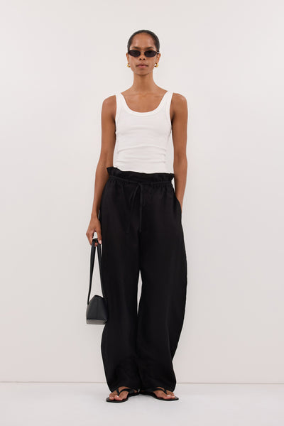 Kristen wearing BLAISE BLACK LINEN PAPERBAG PANT