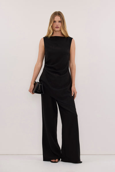 Zoe wearing KENDALL BLACK ELASTICATED PANT