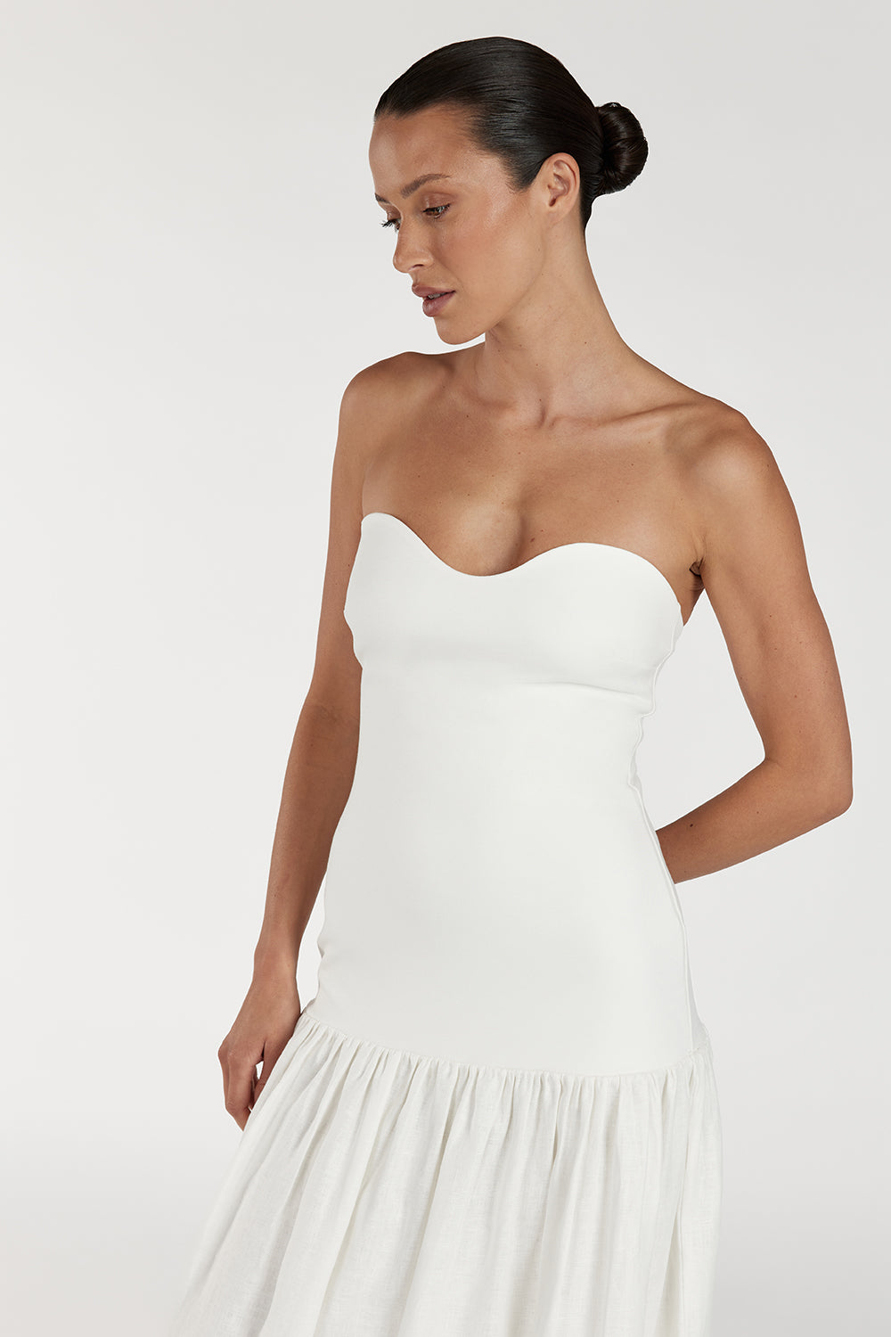 sachin and babi light blue dress ELLISON WHITE STRAPLESS MIDI DRESS – DISSH