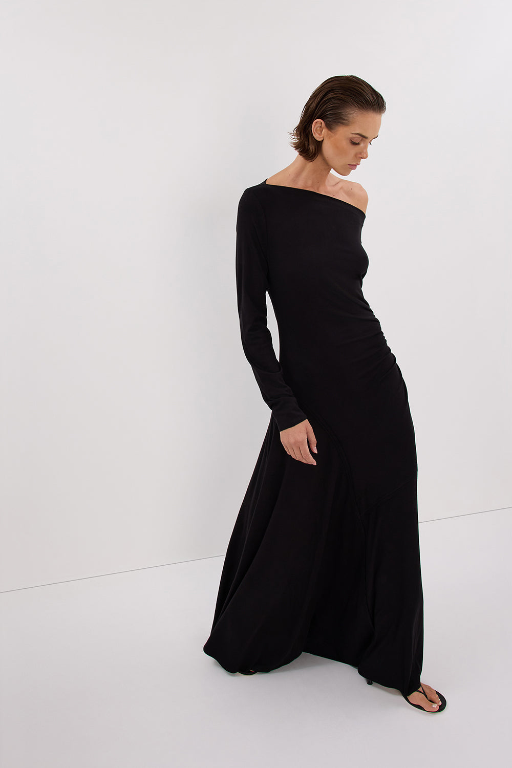 HADLEY BLACK LONG SLEEVE KNIT MAXI DRESS | Dissh
