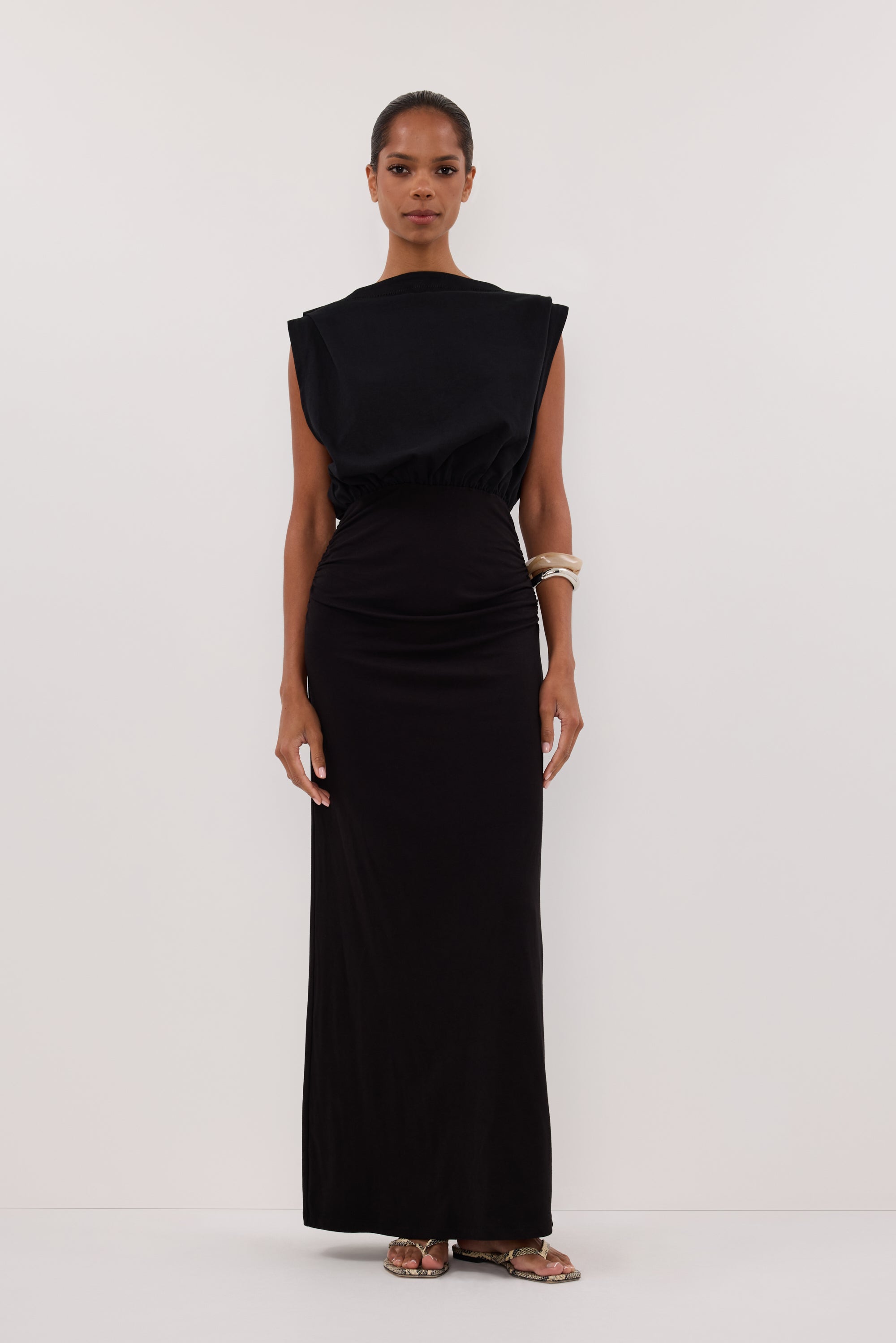 LIORA BLACK SLEEVELESS MAXI DRESS