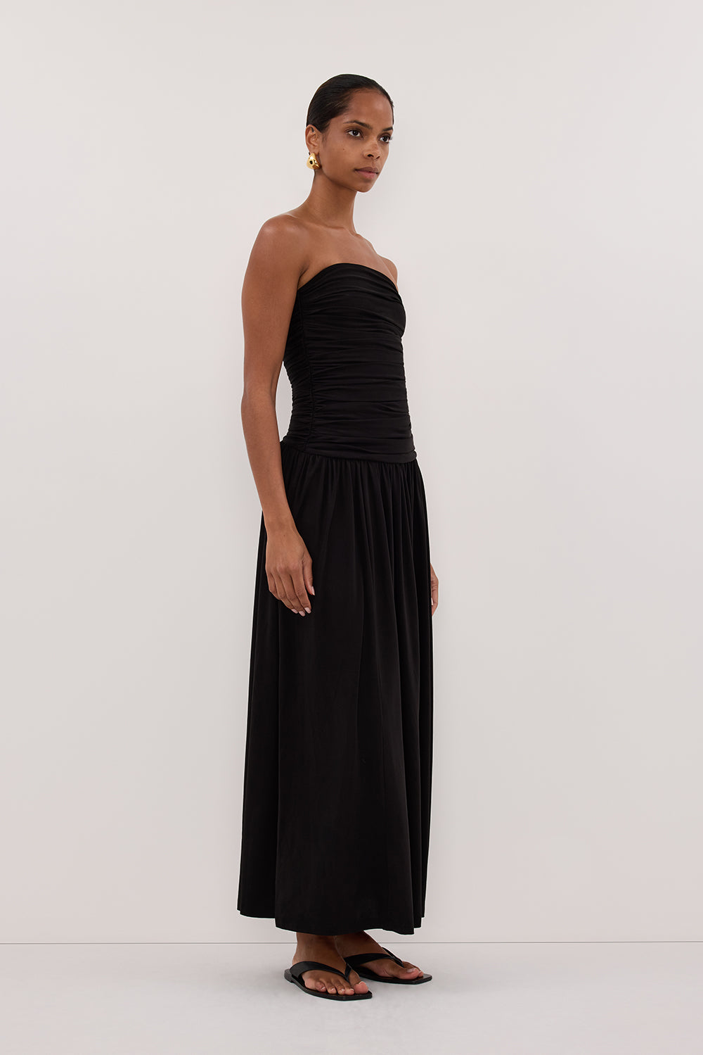 SHARI BLACK STRAPLESS BANDEAU MIDI DRESS
