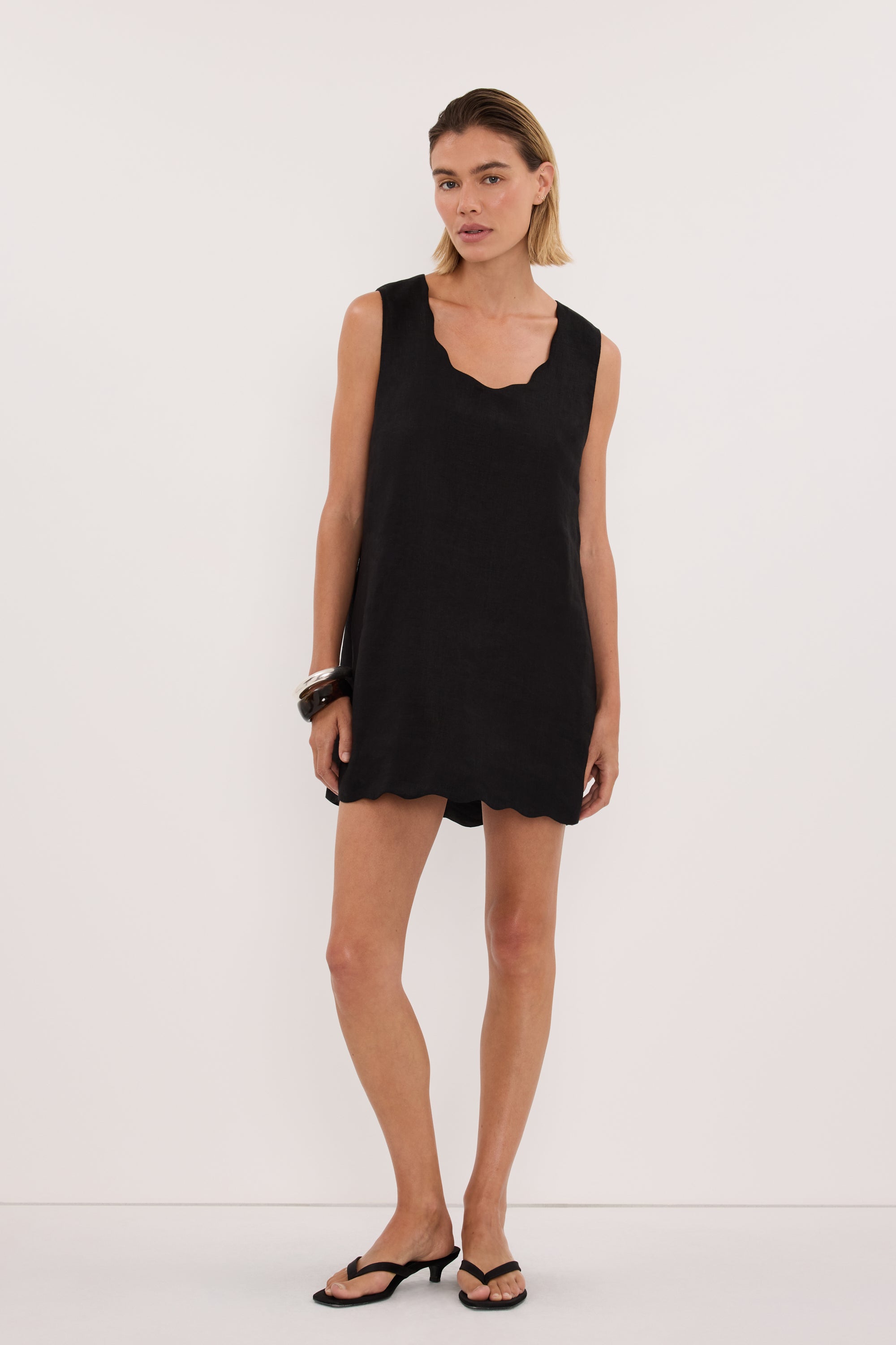 LELA BLACK SLEEVELESS LINEN MINI DRESS