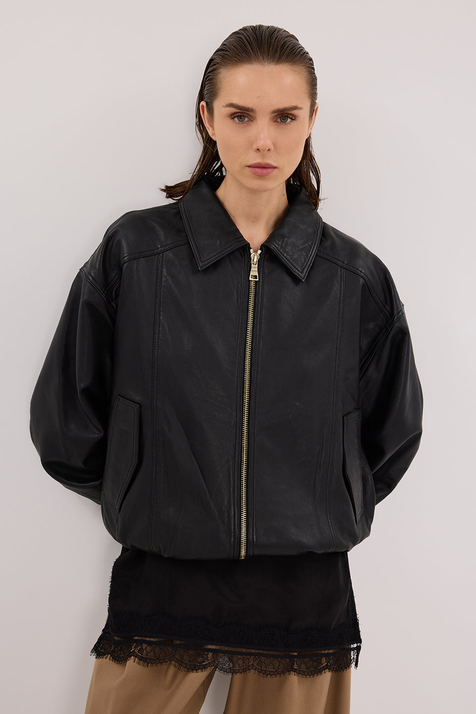 HUTTON BLACK LEATHER BOMBER JACKET
