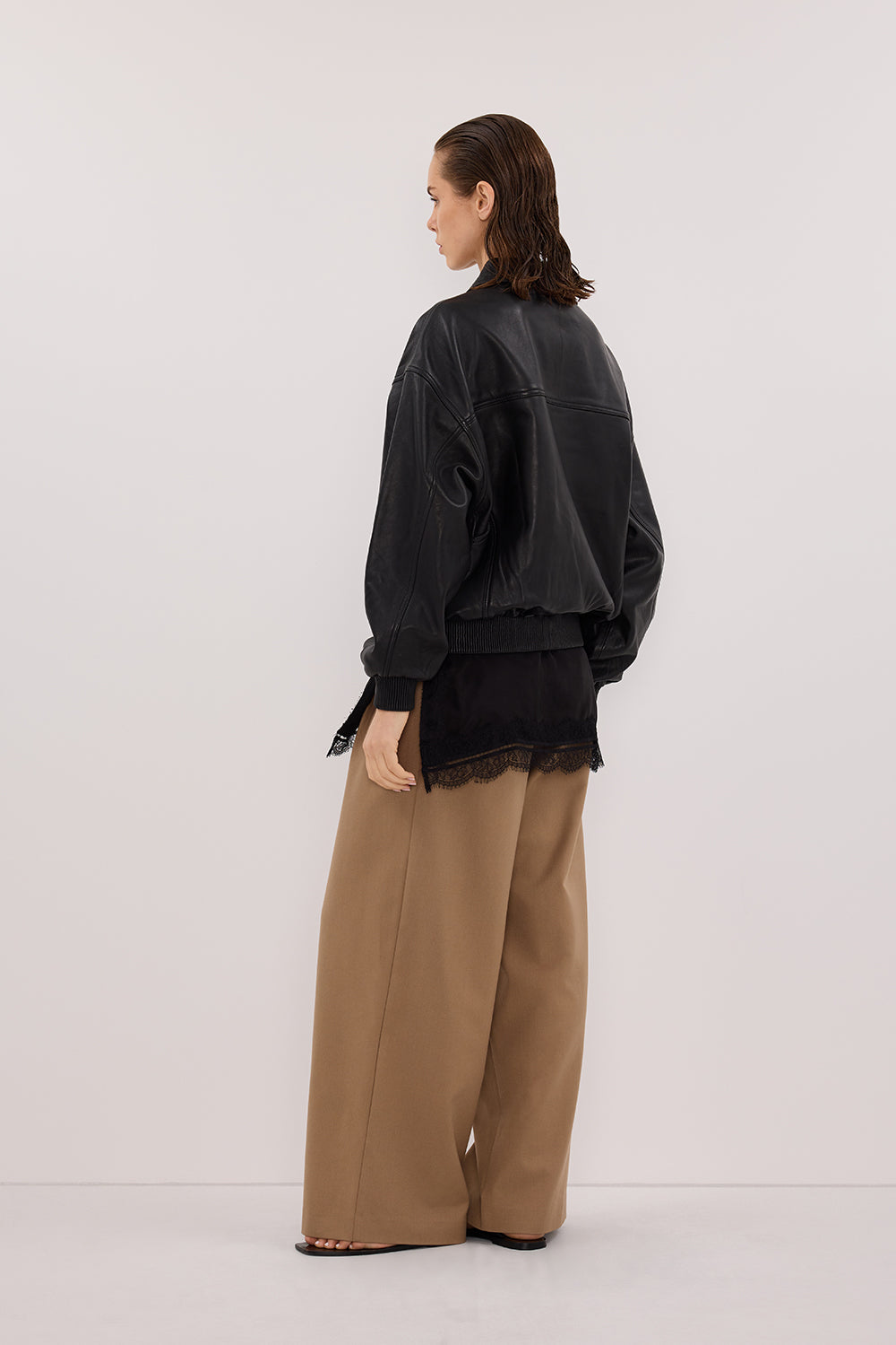 HUTTON BLACK LEATHER BOMBER JACKET