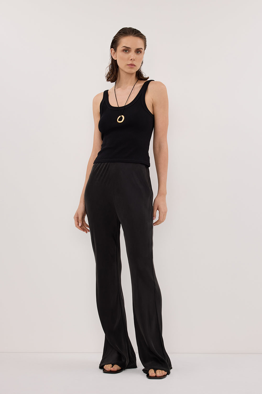 PHOEBE BLACK SCOOP NECK TANK TOP