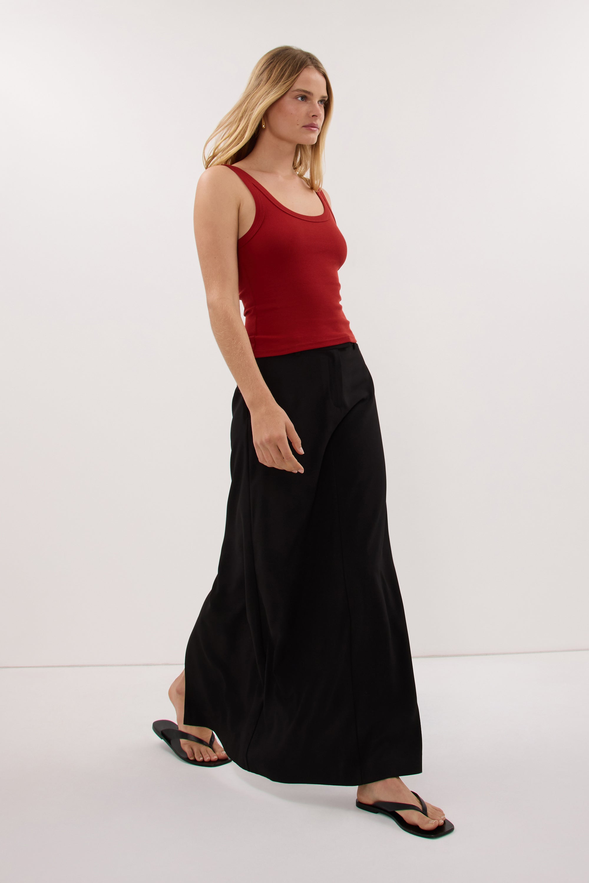 PHOEBE BURNT RED SCOOP NECK TANK TOP