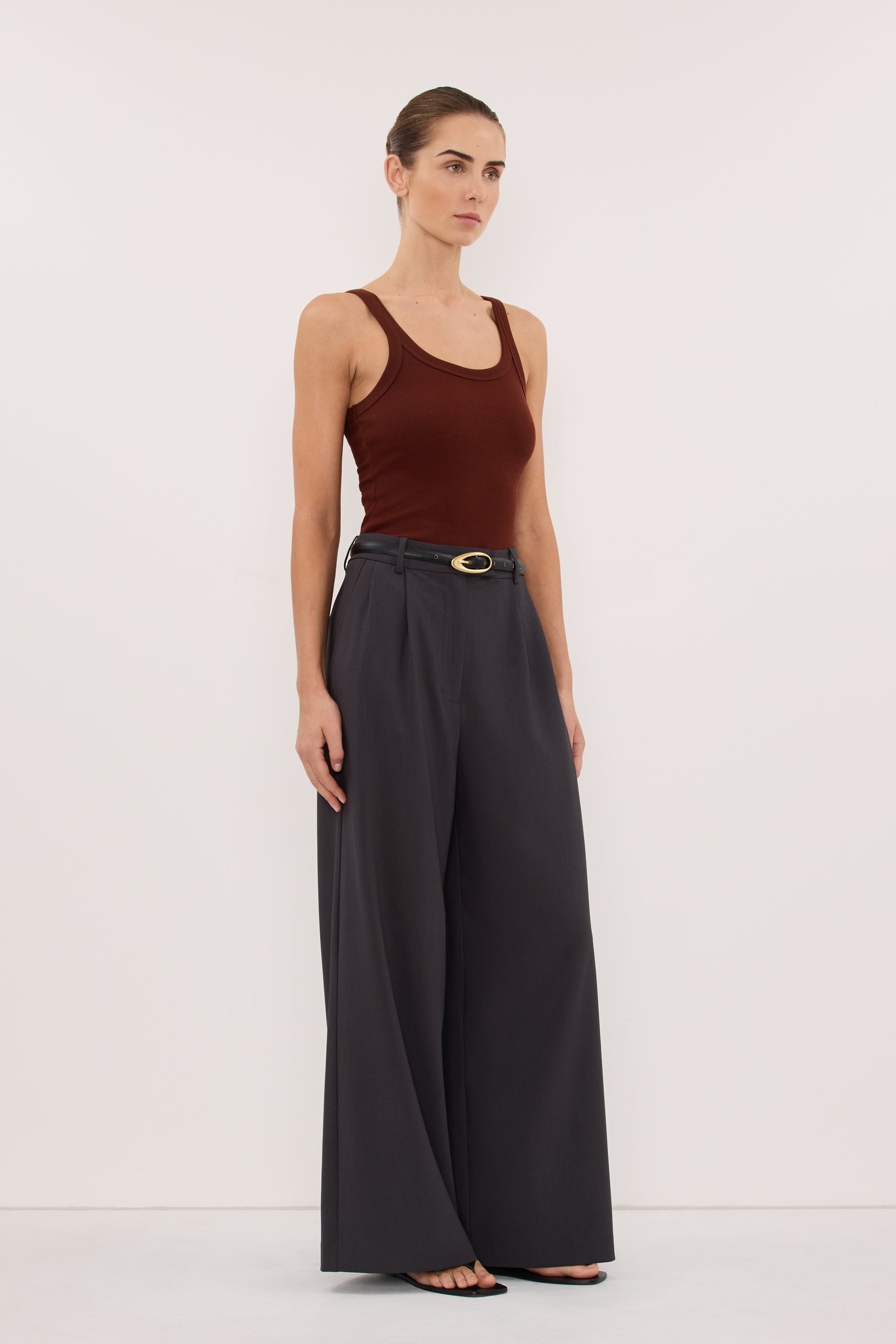 PHOEBE CINNAMON SCOOP NECK TANK TOP