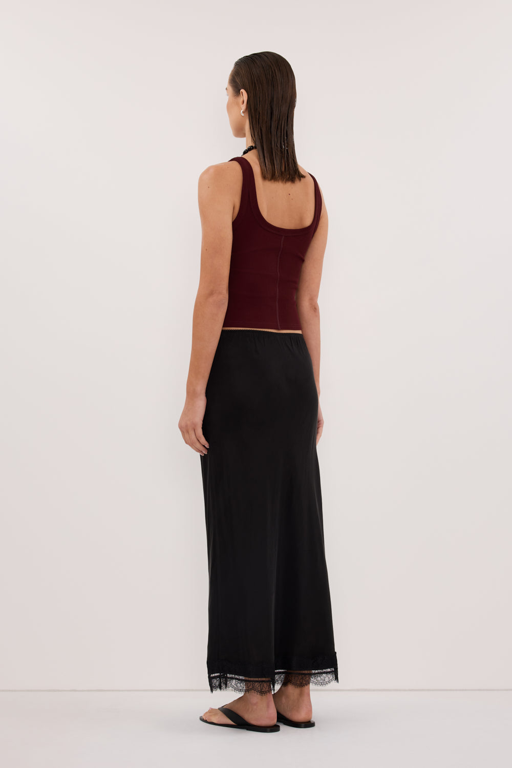 PHOEBE PLUM SCOOP NECK TANK TOP