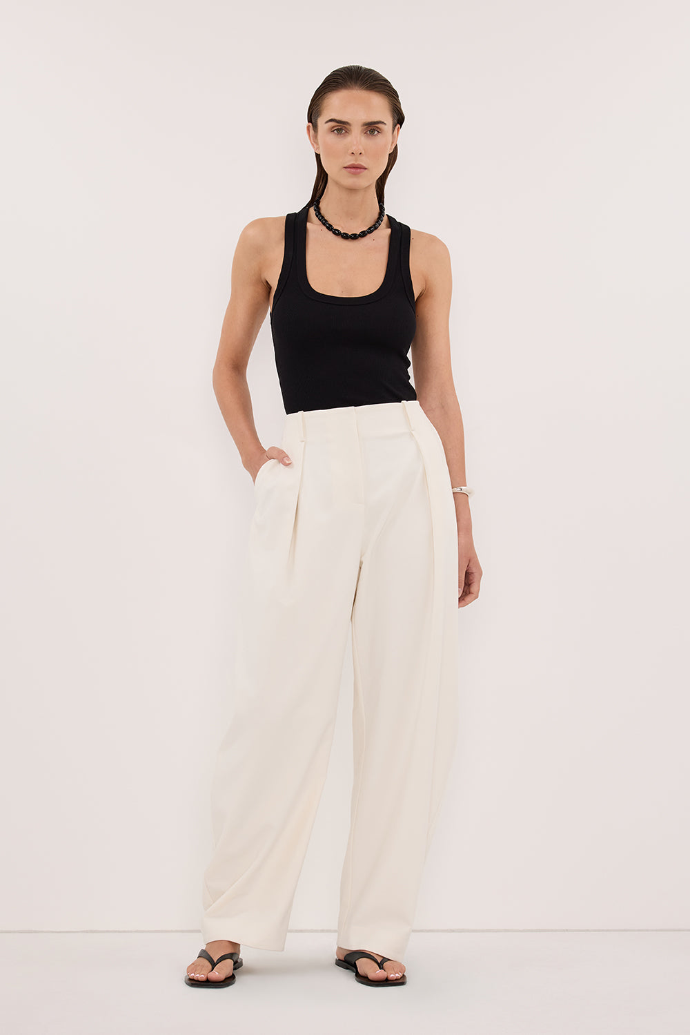 CLARA BLACK SCOOP NECK TANK TOP