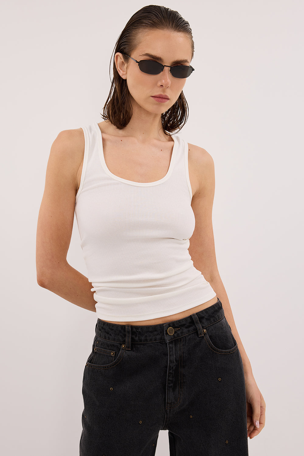 THEO 2.0 OFF WHITE TANK