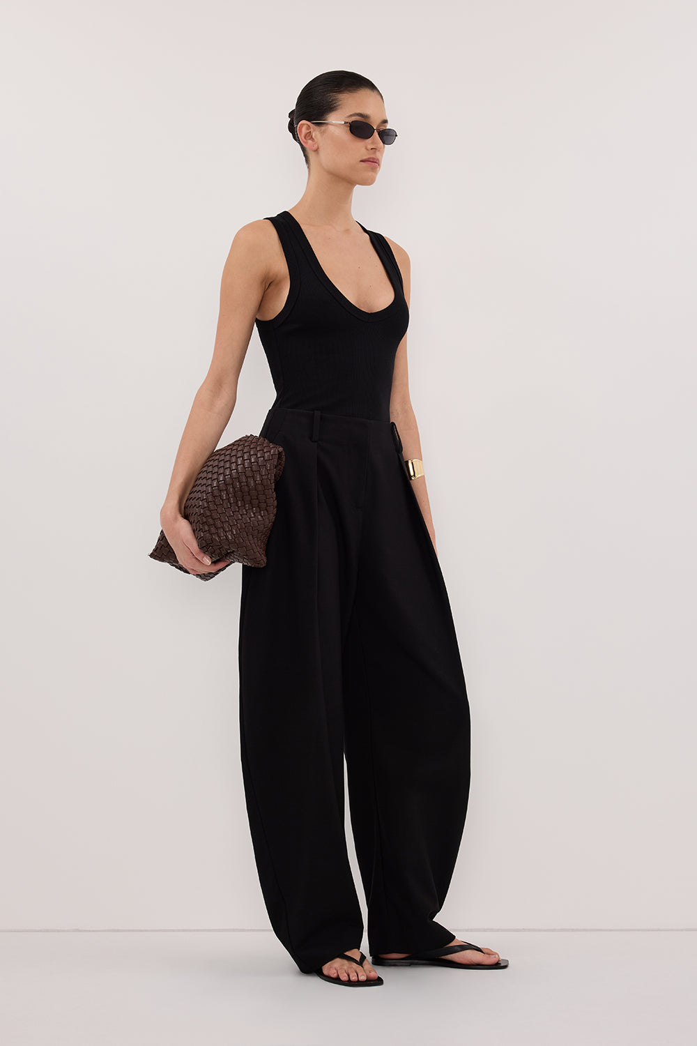 YASMIN BLACK SLEEVELESS KNIT TANK