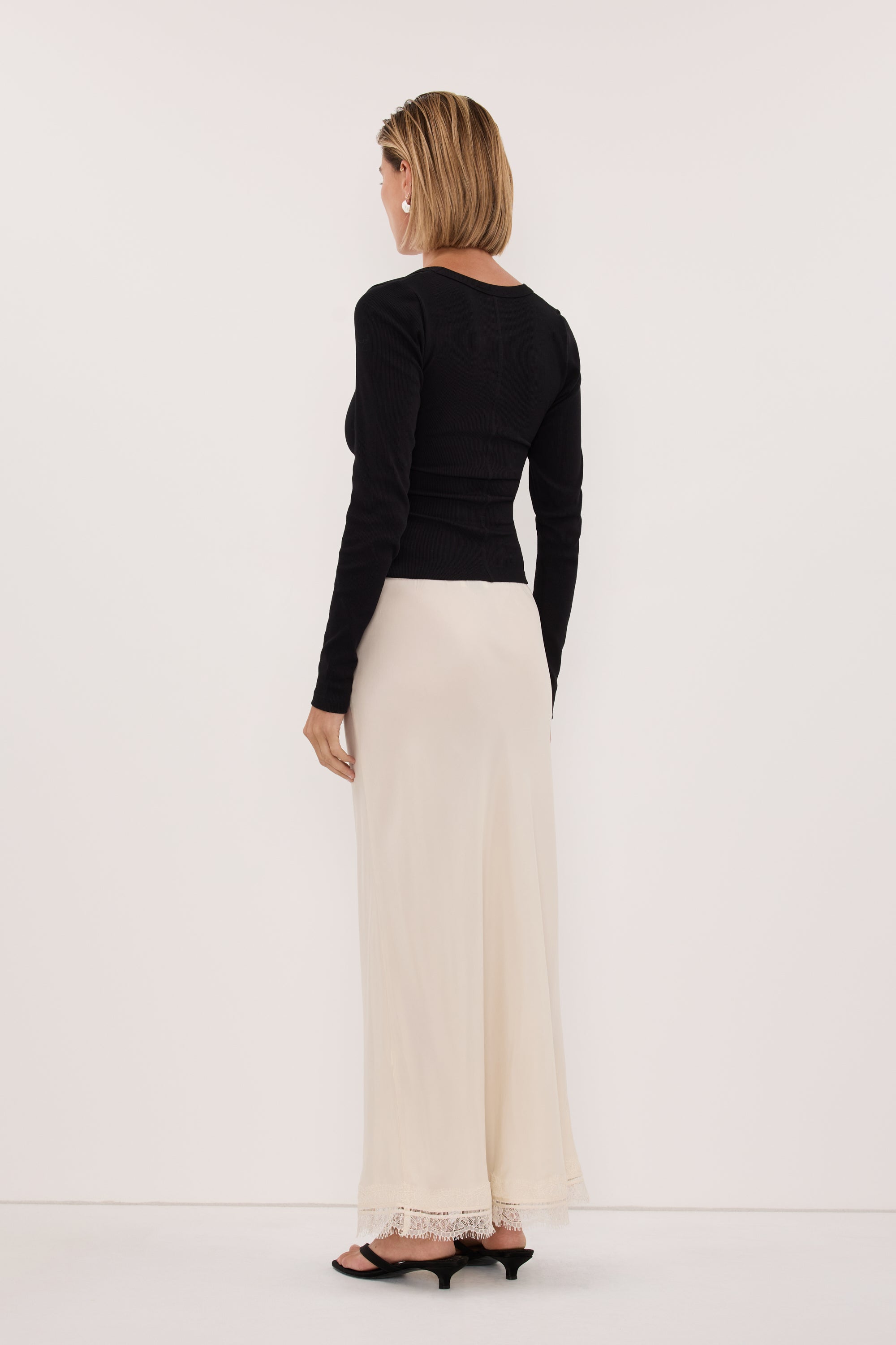YASMIN BLACK LONG SLEEVE KNIT TOP