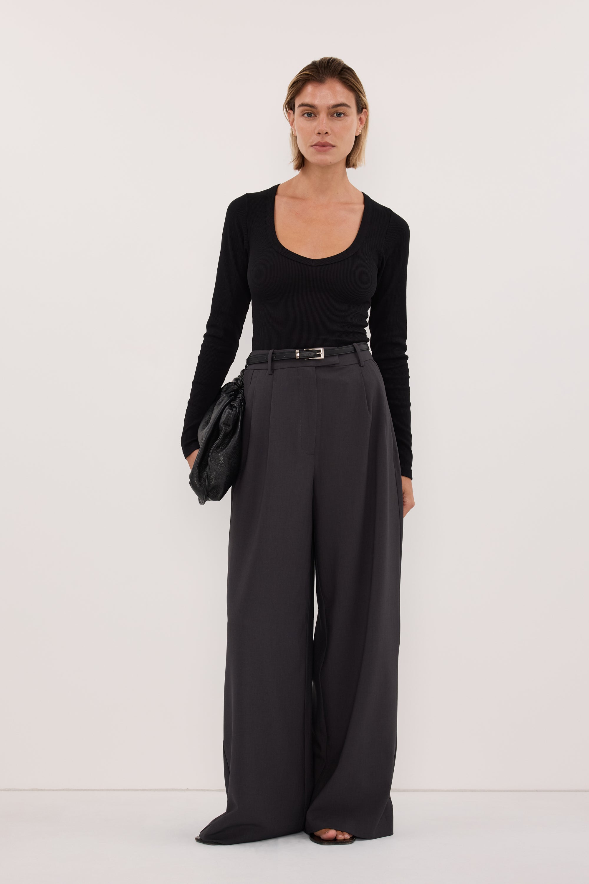 YASMIN BLACK LONG SLEEVE KNIT TOP