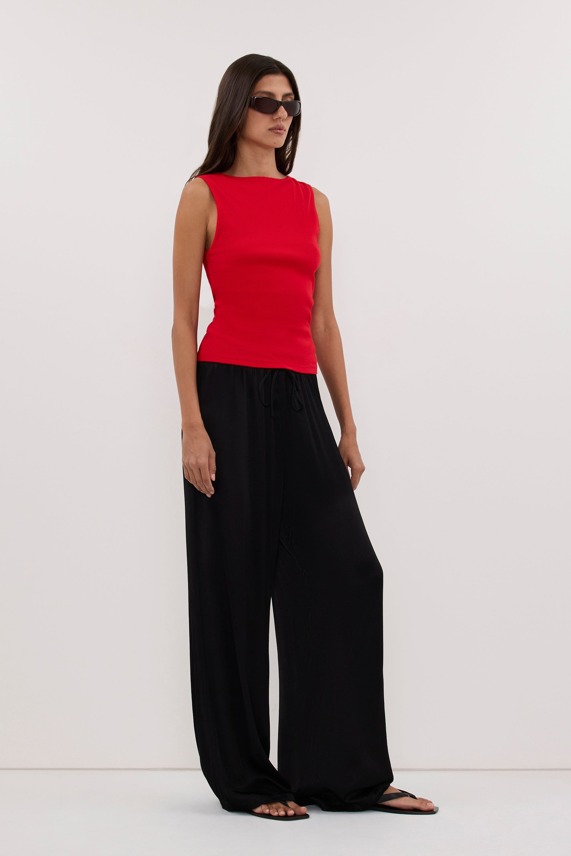 AMARA RED BOAT NECK KNIT TANK