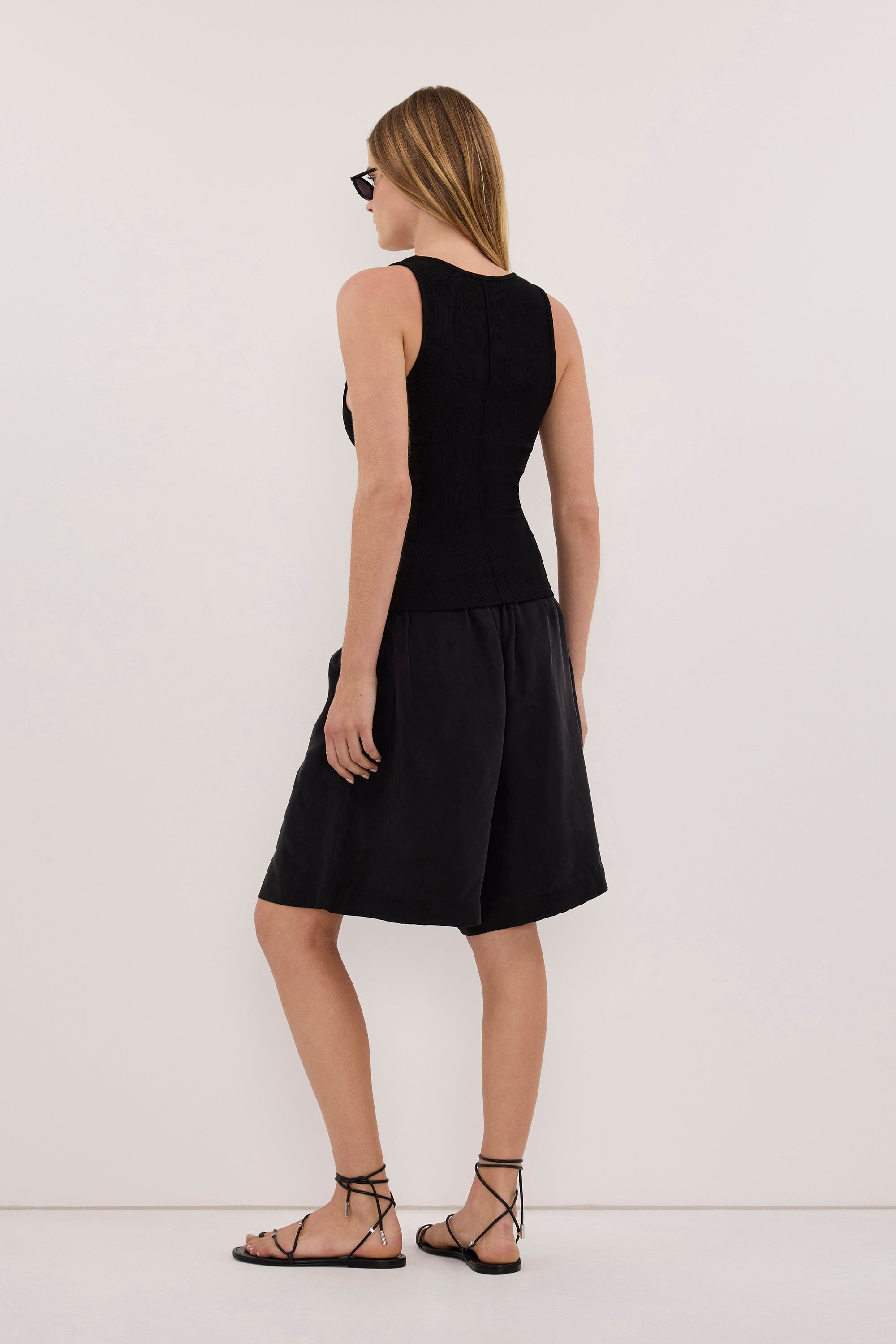 ROSIE BLACK V NECK KNIT TANK
