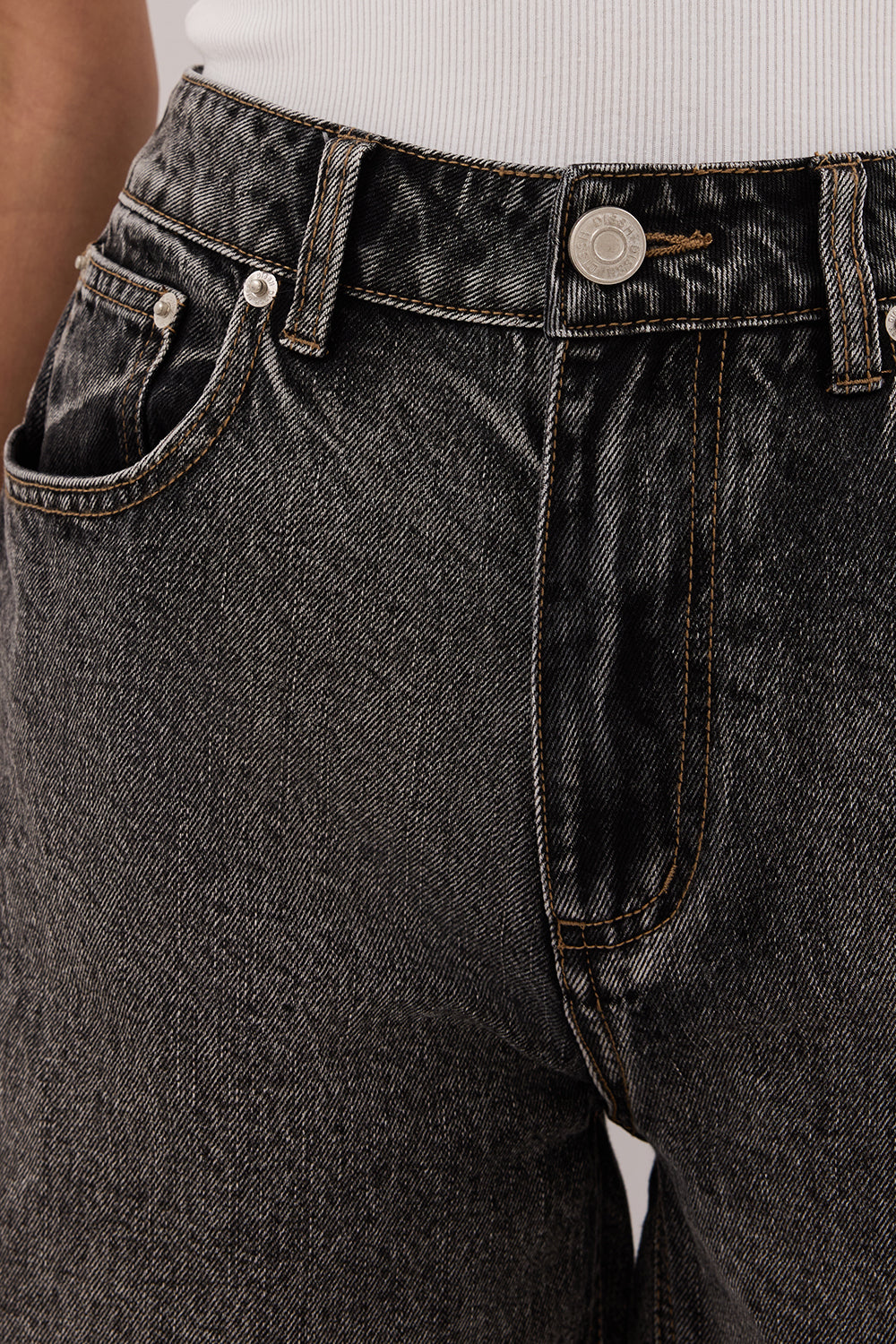 BAMBI WASHED BLACK BERMUDA DENIM SHORT