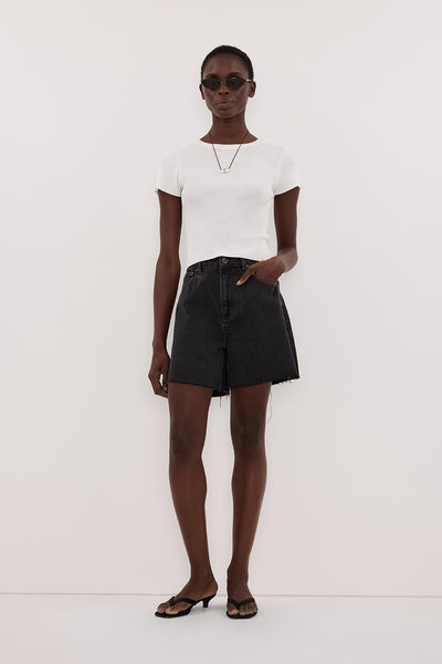 Maguette wearing MARLEY BLACK RINSE DENIM SHORT