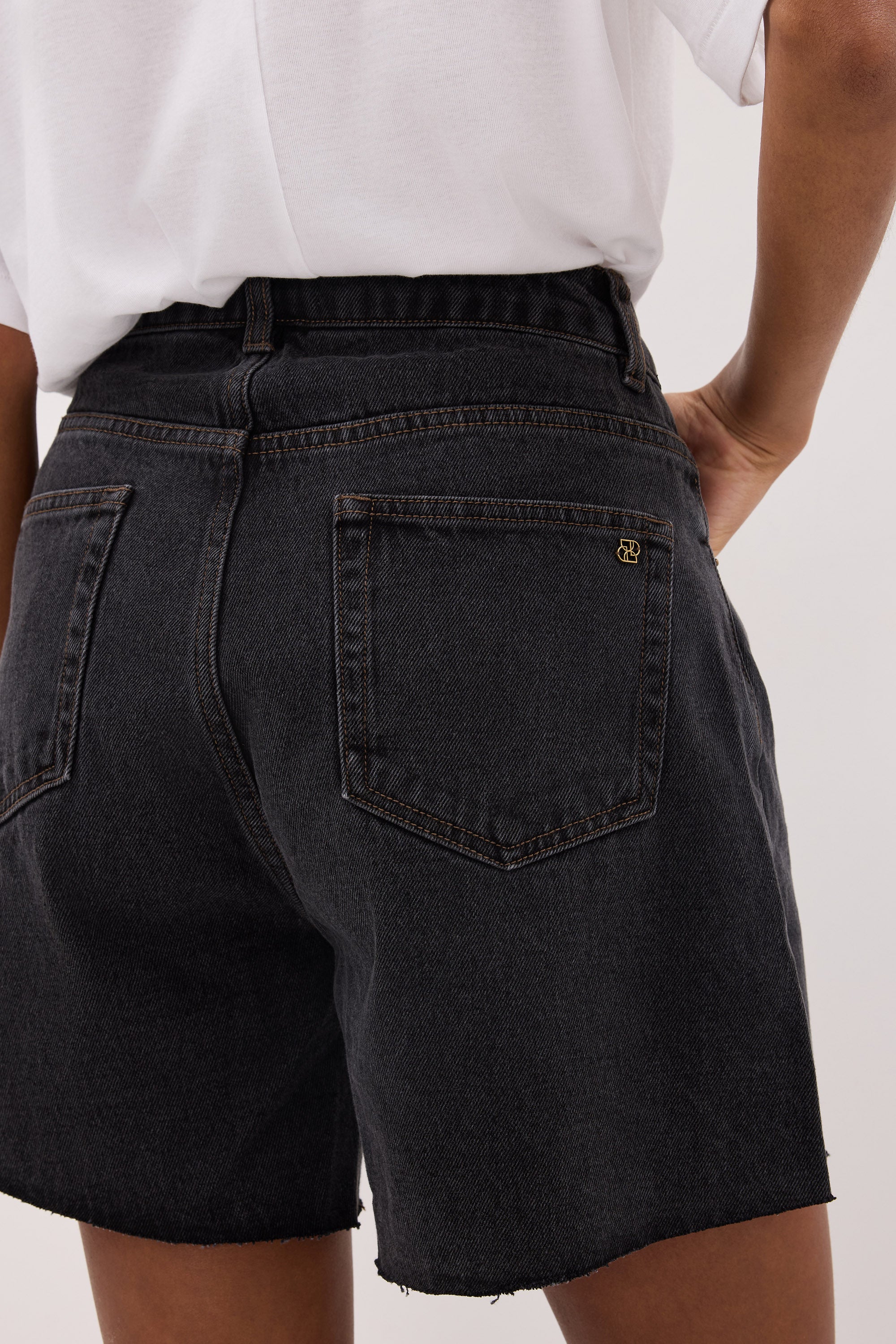 MARLEY BLACK RINSE DENIM SHORT