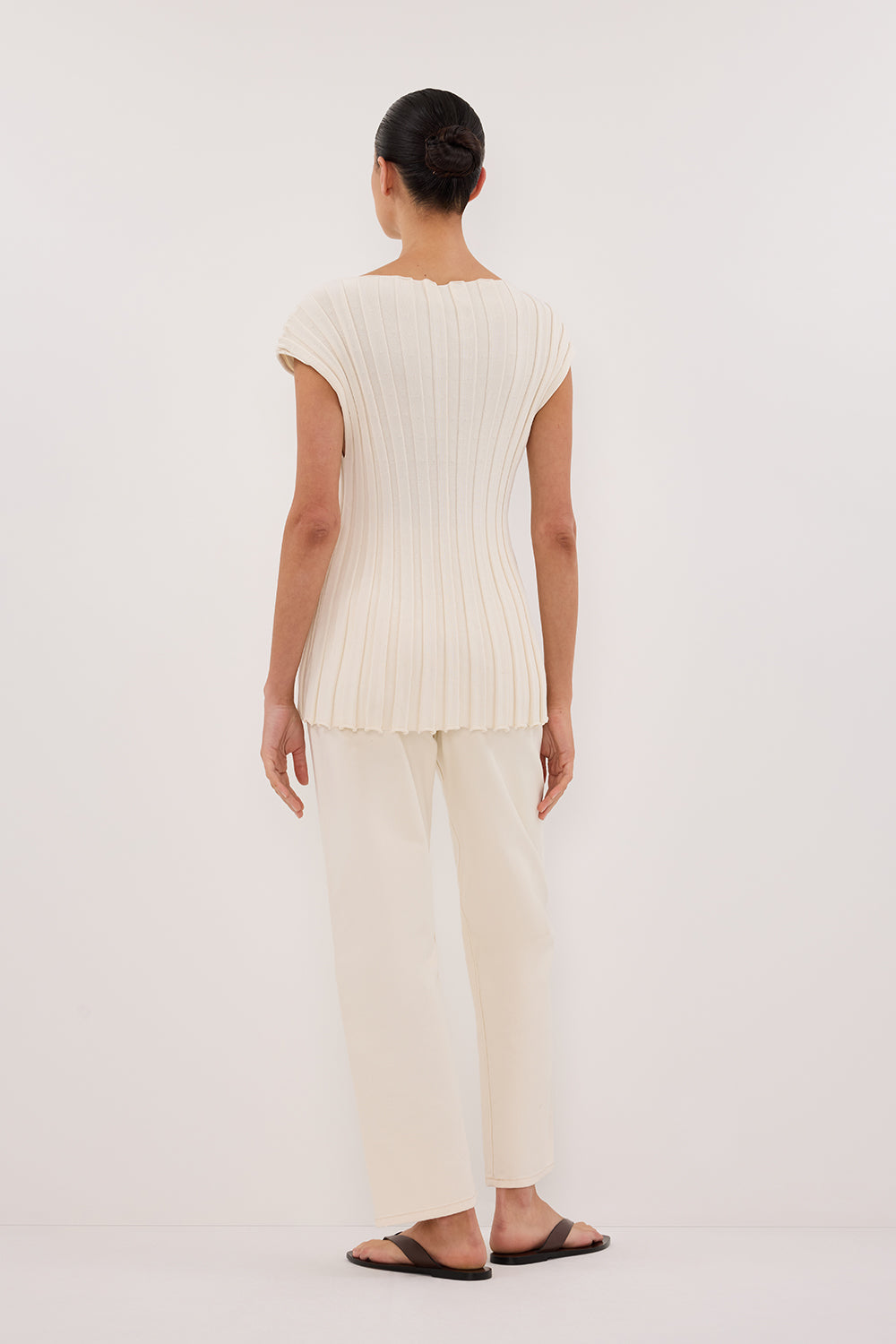 FINN CREAM TWISTED SEAM JEAN