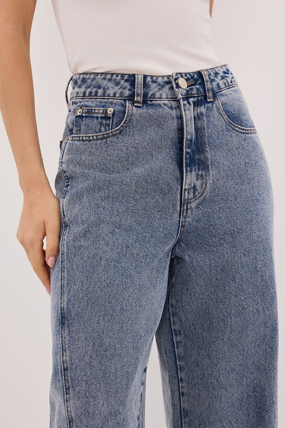 CARSON MID BLUE WIDE LEG JEAN | Dissh
