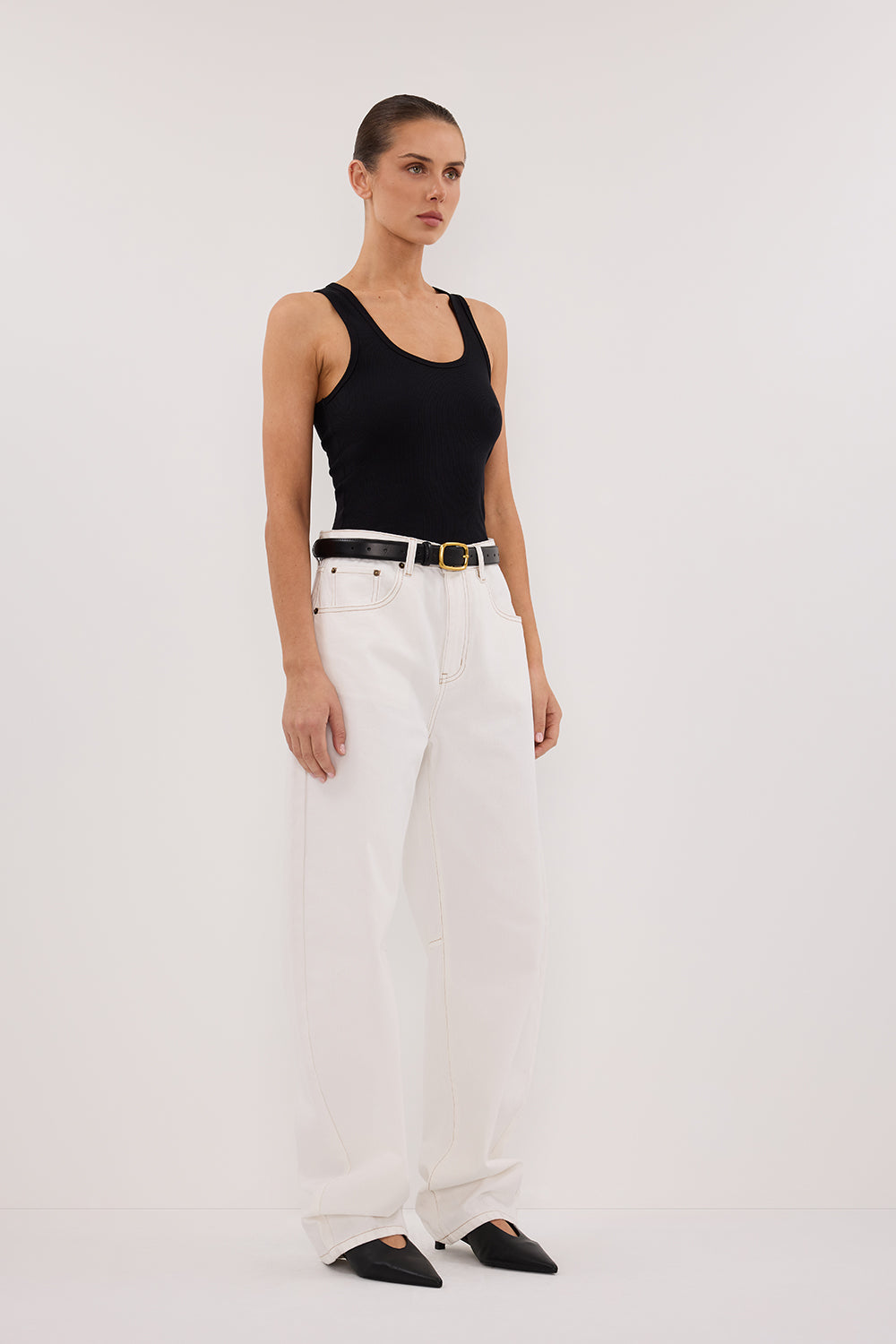 LIV WHITE DENIM BARREL LEG JEAN – DISSH