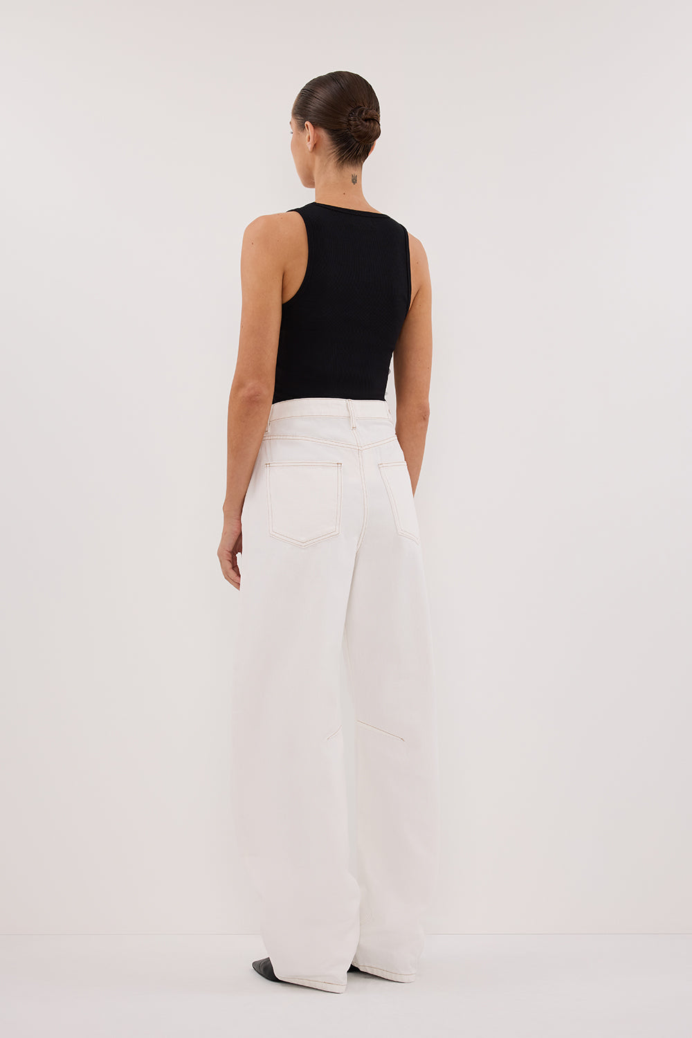 LIV WHITE DENIM BARREL LEG JEAN