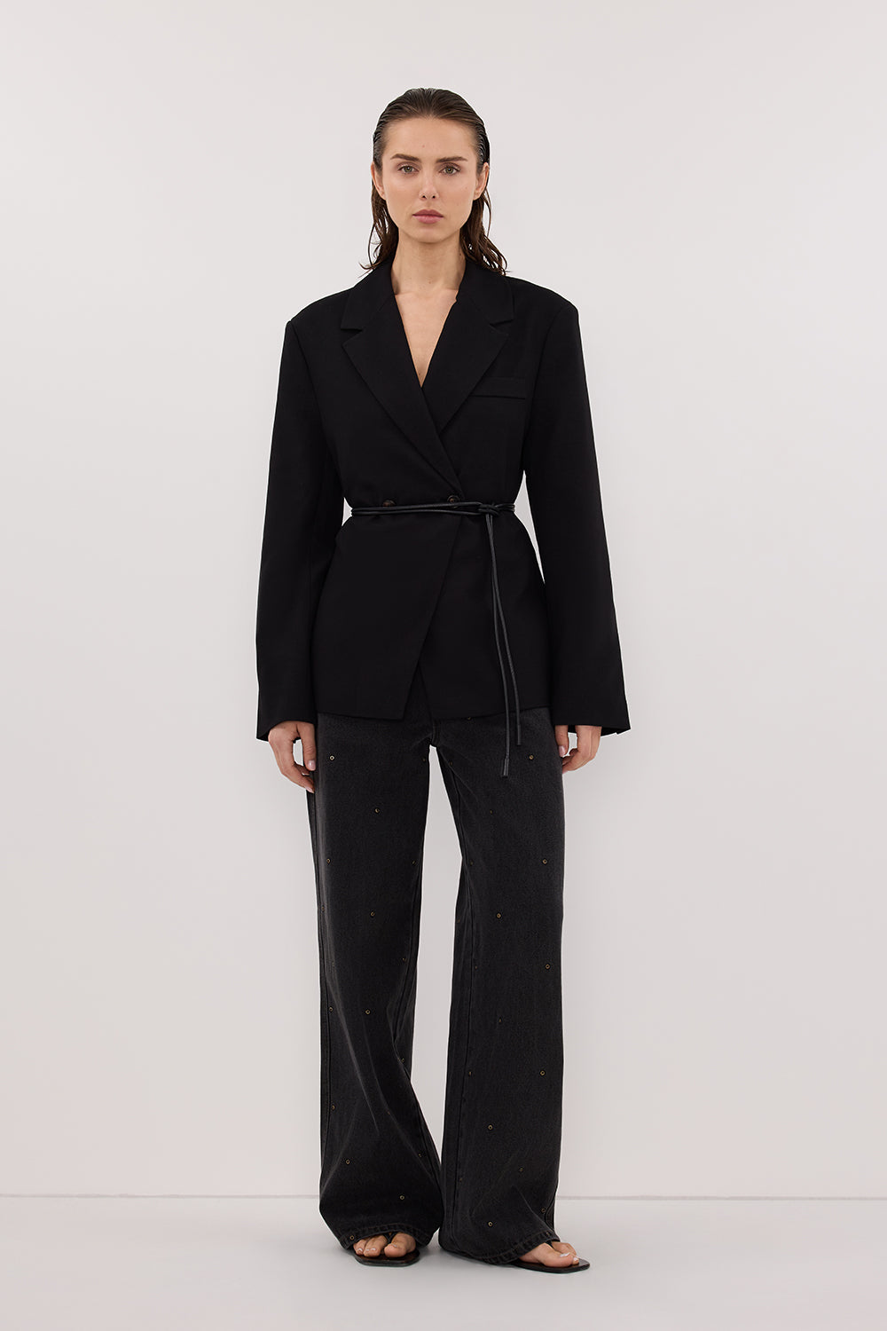 REAGAN 2.0 BLACK RINSE EYELET SLOUCHY JEAN