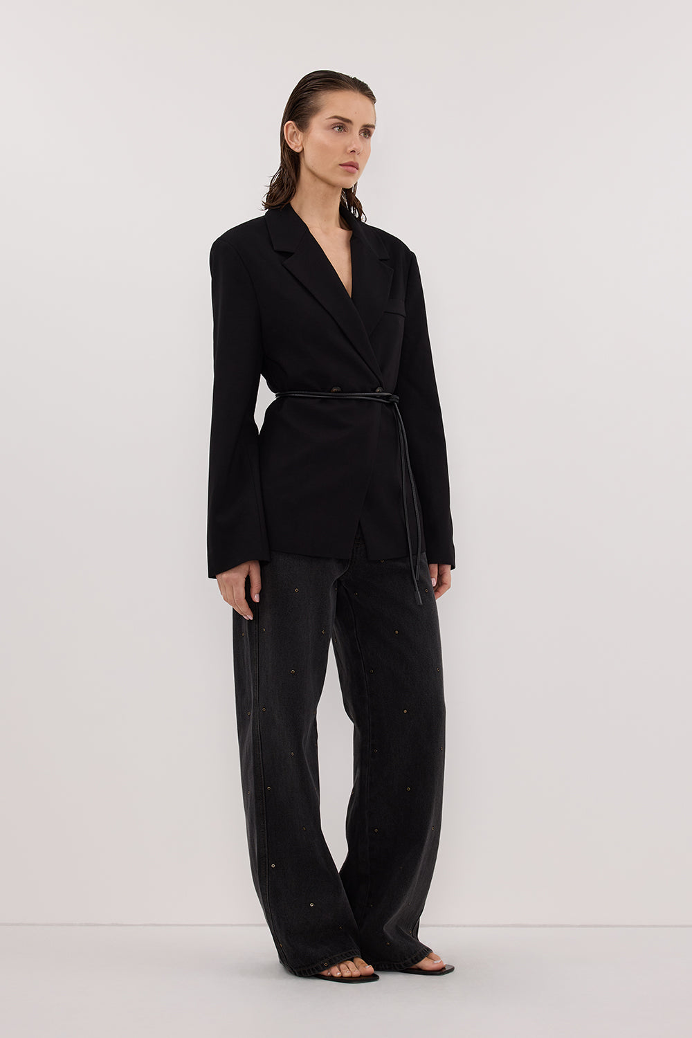 REAGAN 2.0 BLACK RINSE EYELET JEAN – DISSH