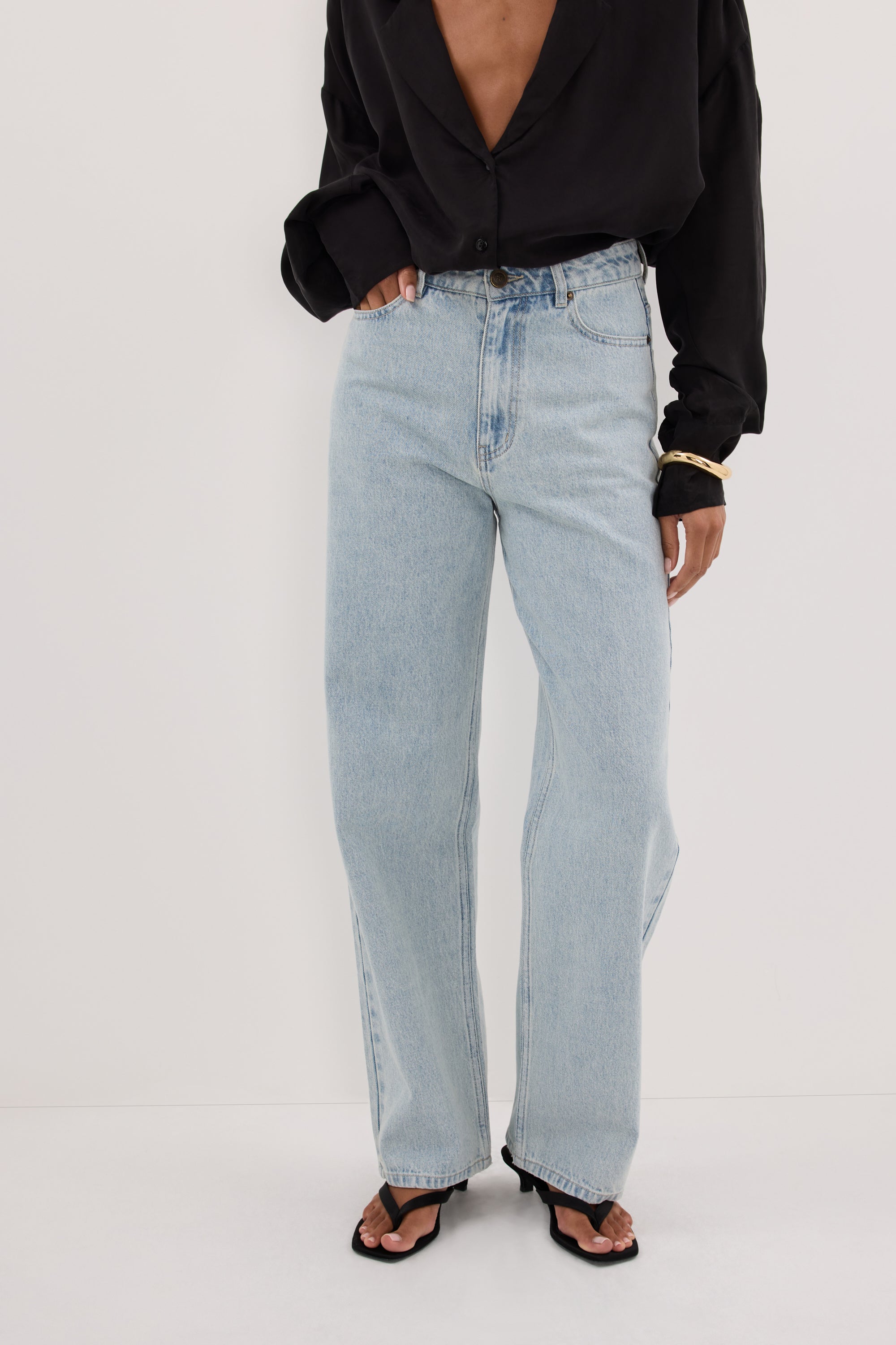 WESTIN LIGHT RINSE TALL STRAIGHT JEAN