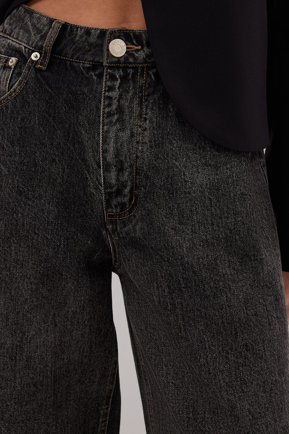 REAGAN 2.0 WASHED BLACK SLOUCHY JEAN