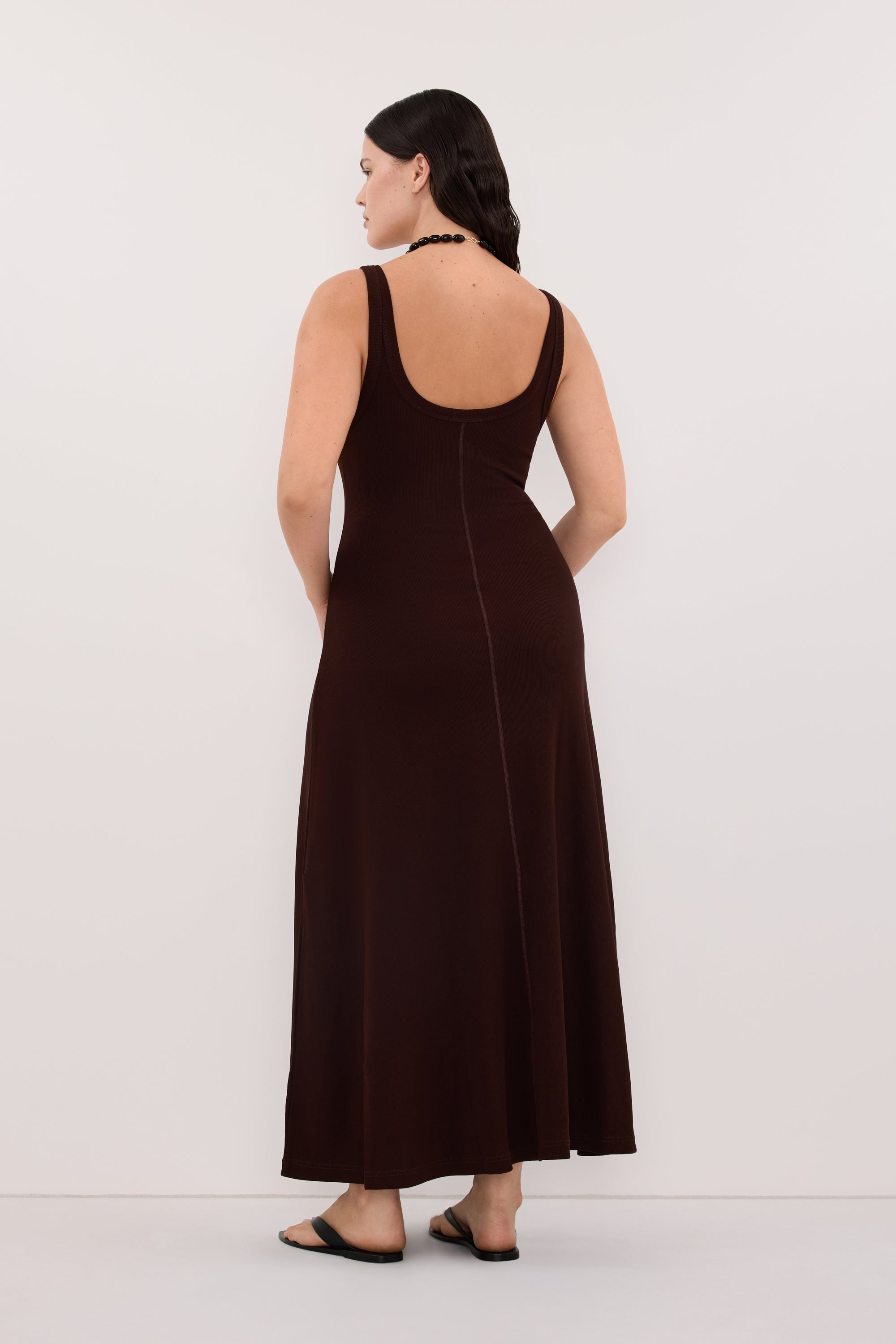 PHOEBE BURNT CHOC SCOOP NECK DRESS – DISSH