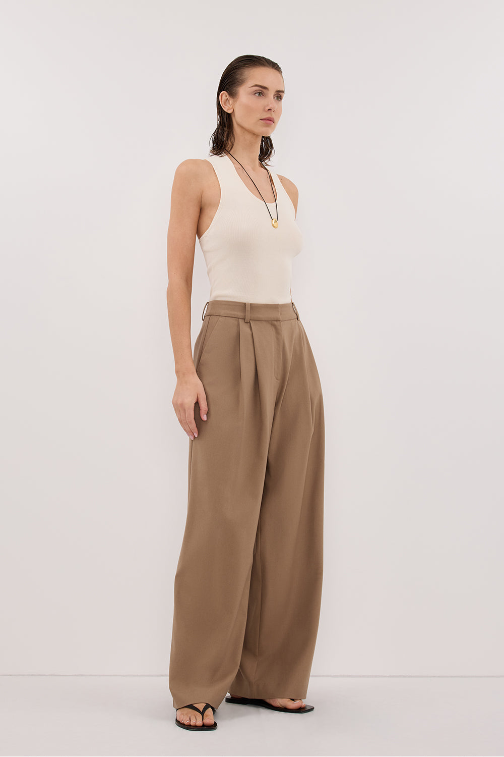 DEVIN CREAM RACER KNIT TANK – DISSH