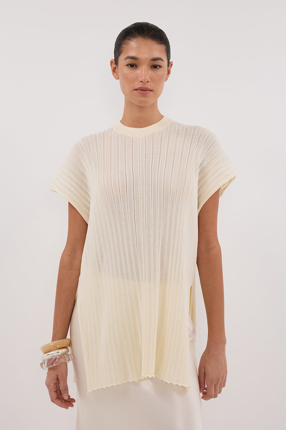 JADE CREAM SLEEVELESS KNIT TOP